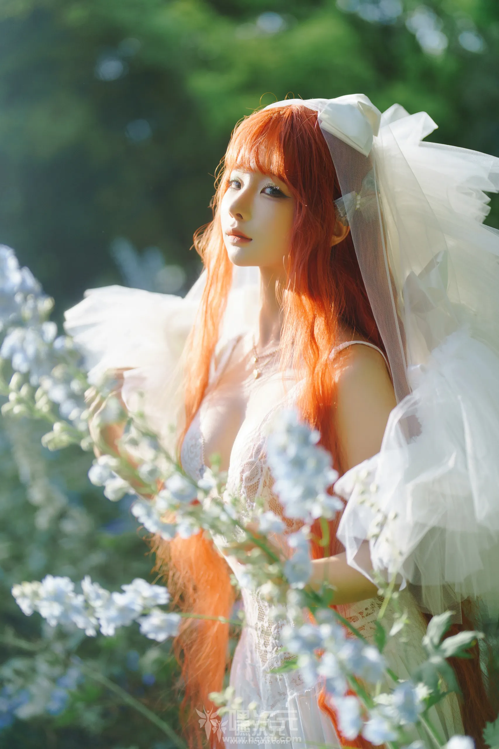蠢沫沫 花丛婚纱 [壁纸] 写真图片-嘿次元