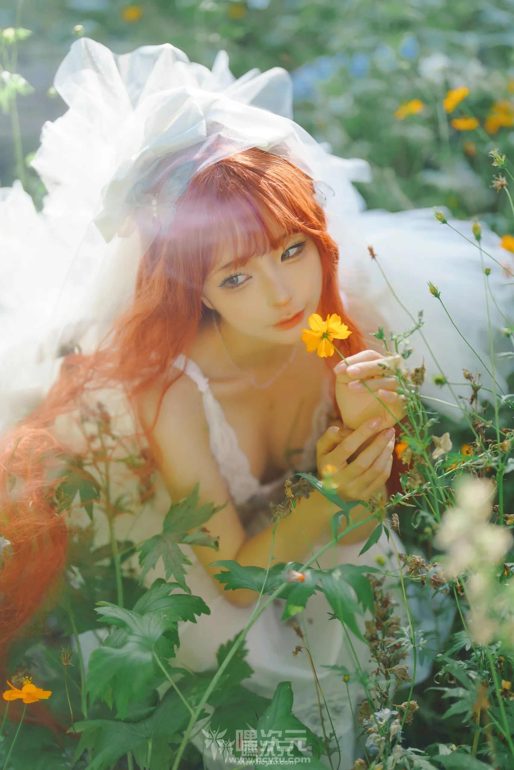 蠢沫沫 花丛婚纱 [壁纸] 写真图片 - 嘿次元 图4
