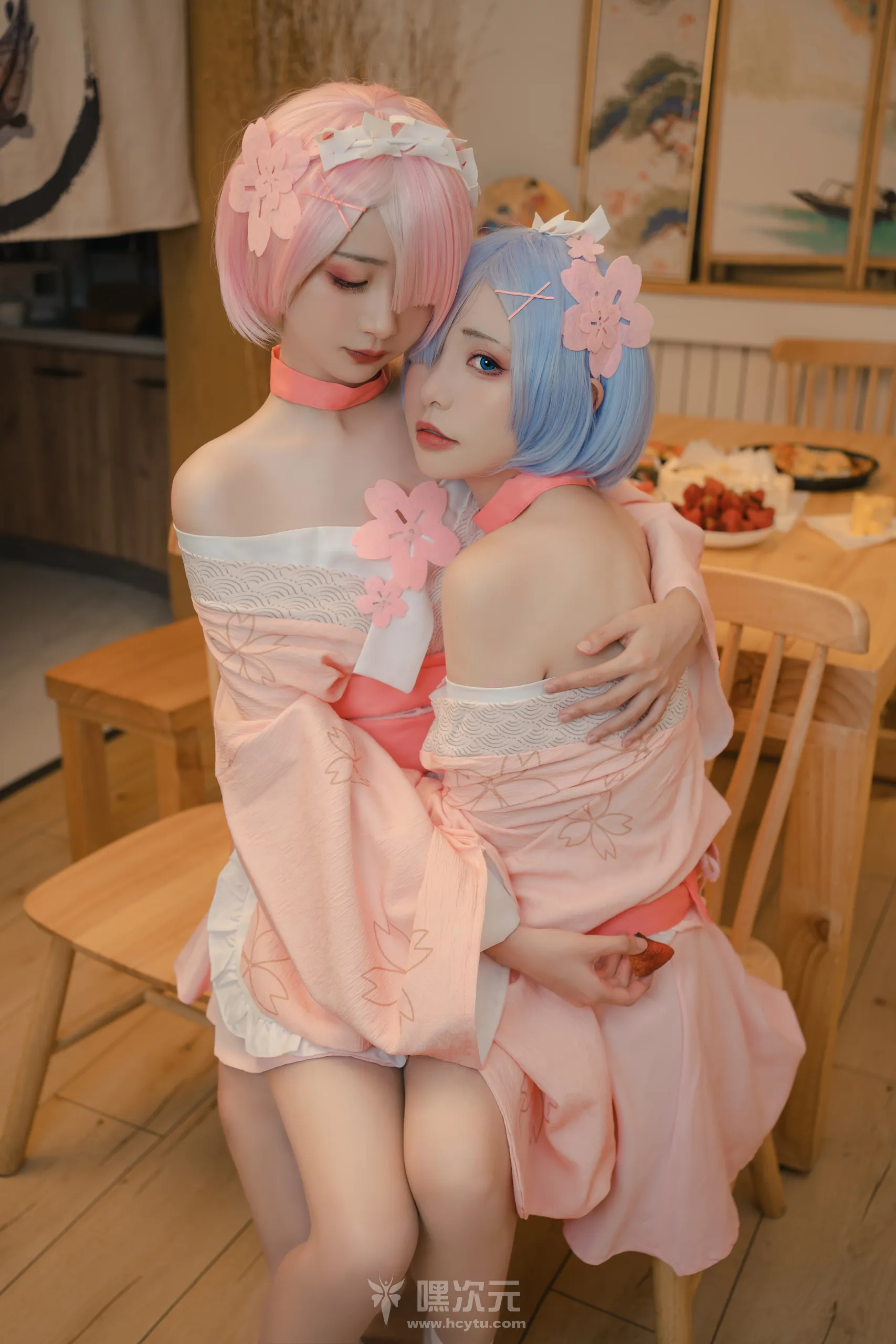 爆机少女喵小吉&Nekokoyoshi双人写真《Re:从零开始的女体盛宴》 - 嘿次元 图3