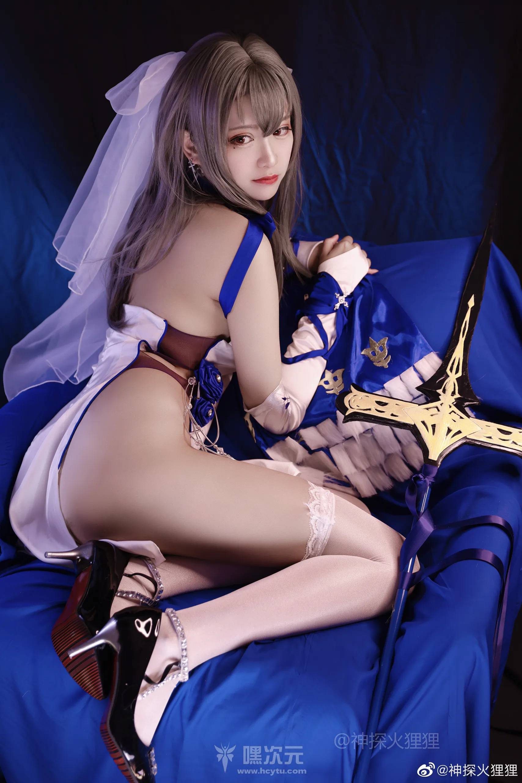 神探火狸狸 写真合集下载