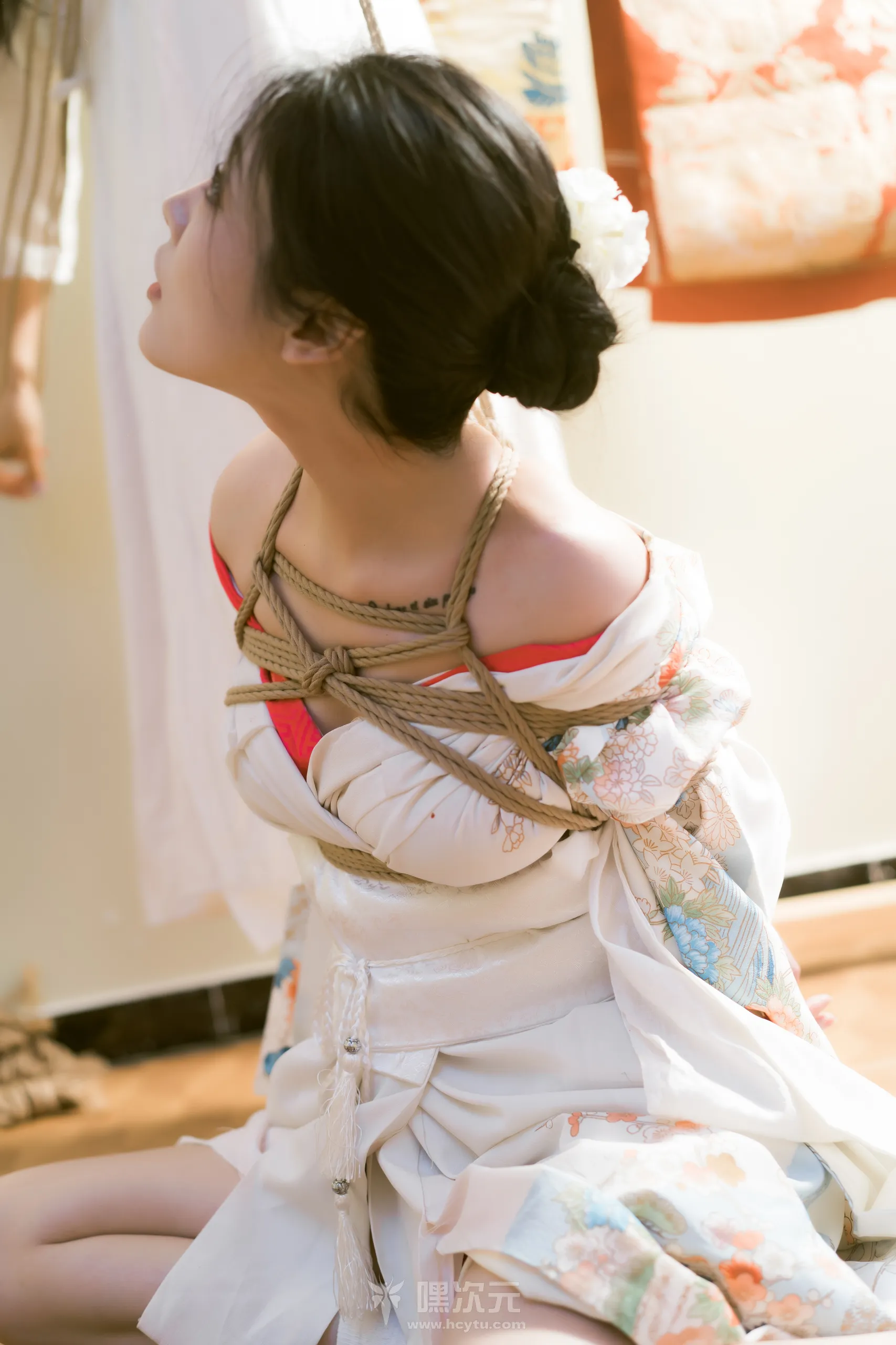 桃良阿宅 紧缚美女写真图片 - 嘿次元 图5