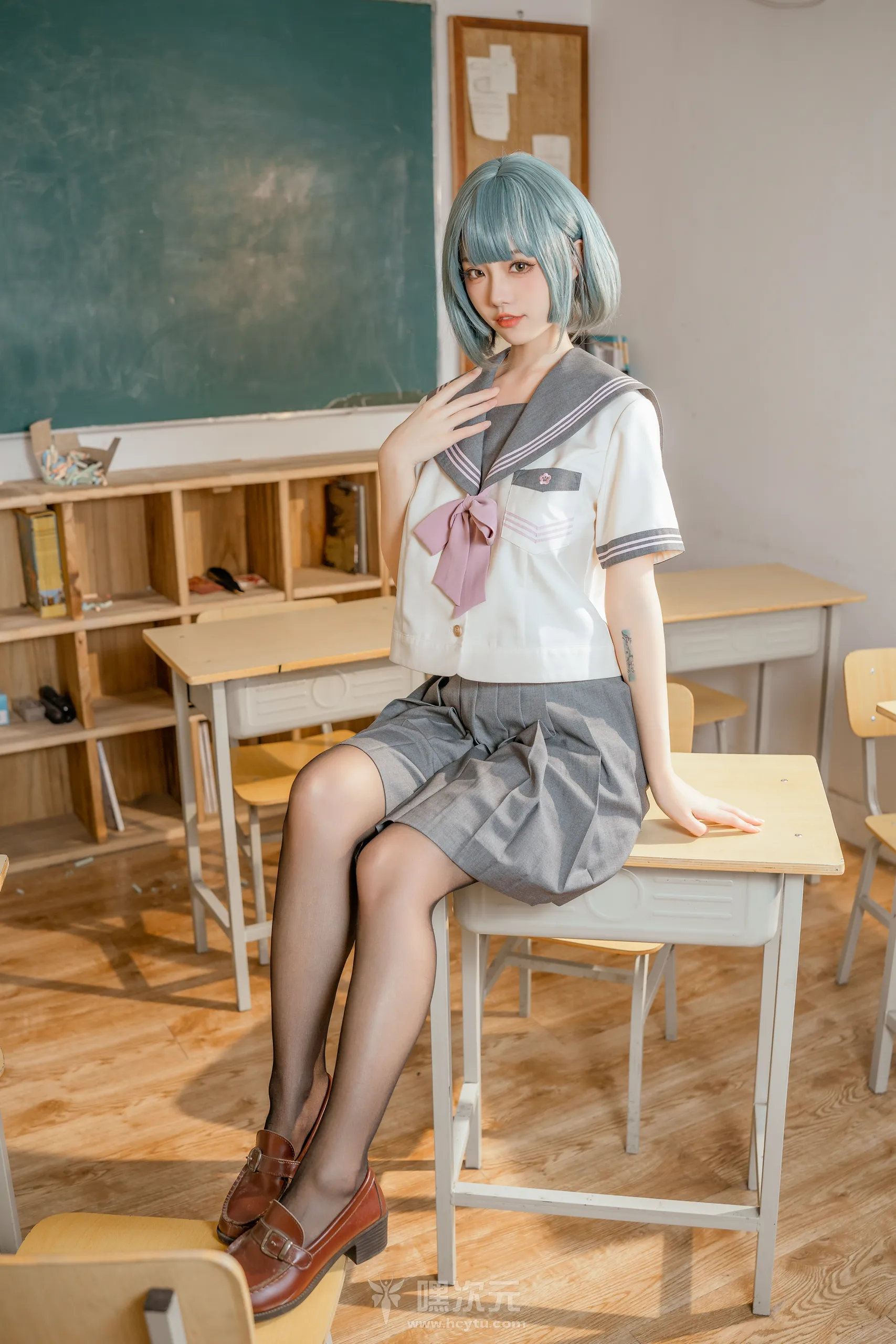 桃良阿宅 不良JK美女 写真图片 - 嘿次元 图6