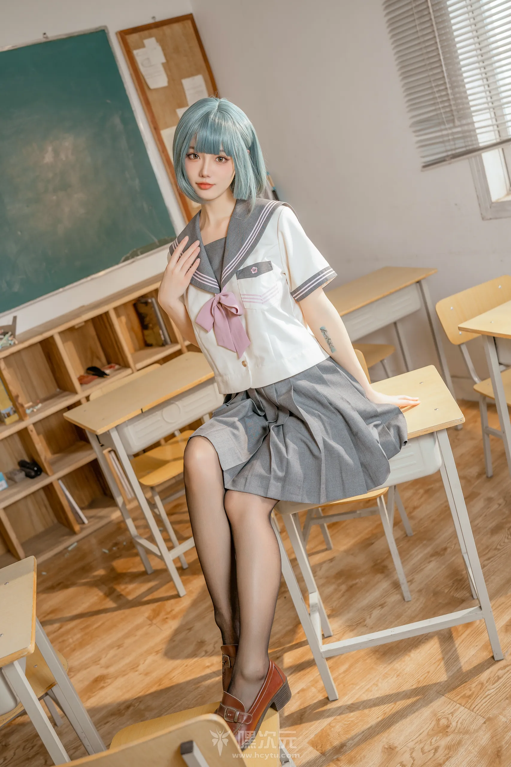 桃良阿宅 不良JK美女 写真图片 - 嘿次元 图4