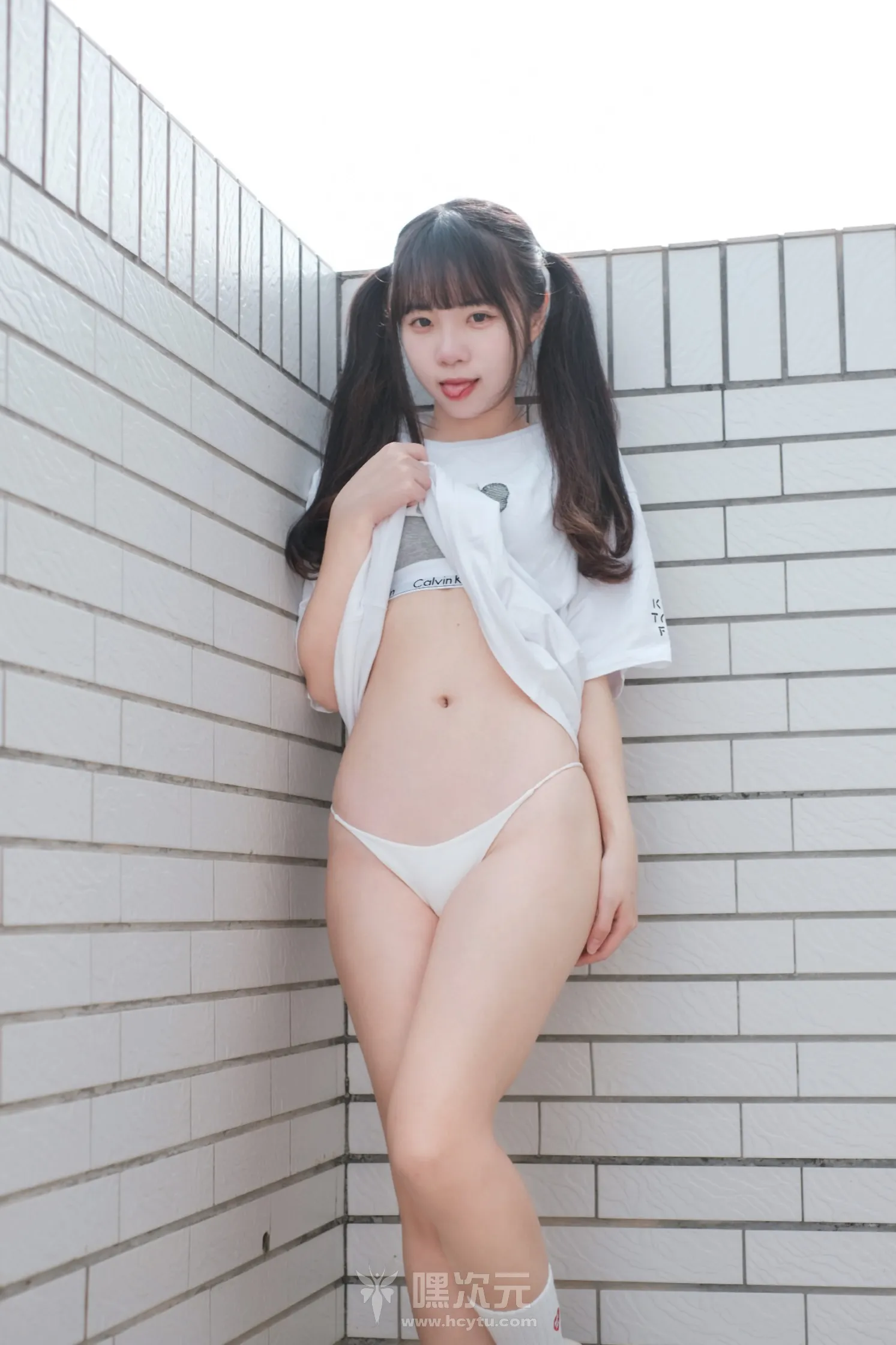 可可小白兔 捕獲一隻沒穿褲褲の小白兔🐰写真图片 - 嘿次元 图6