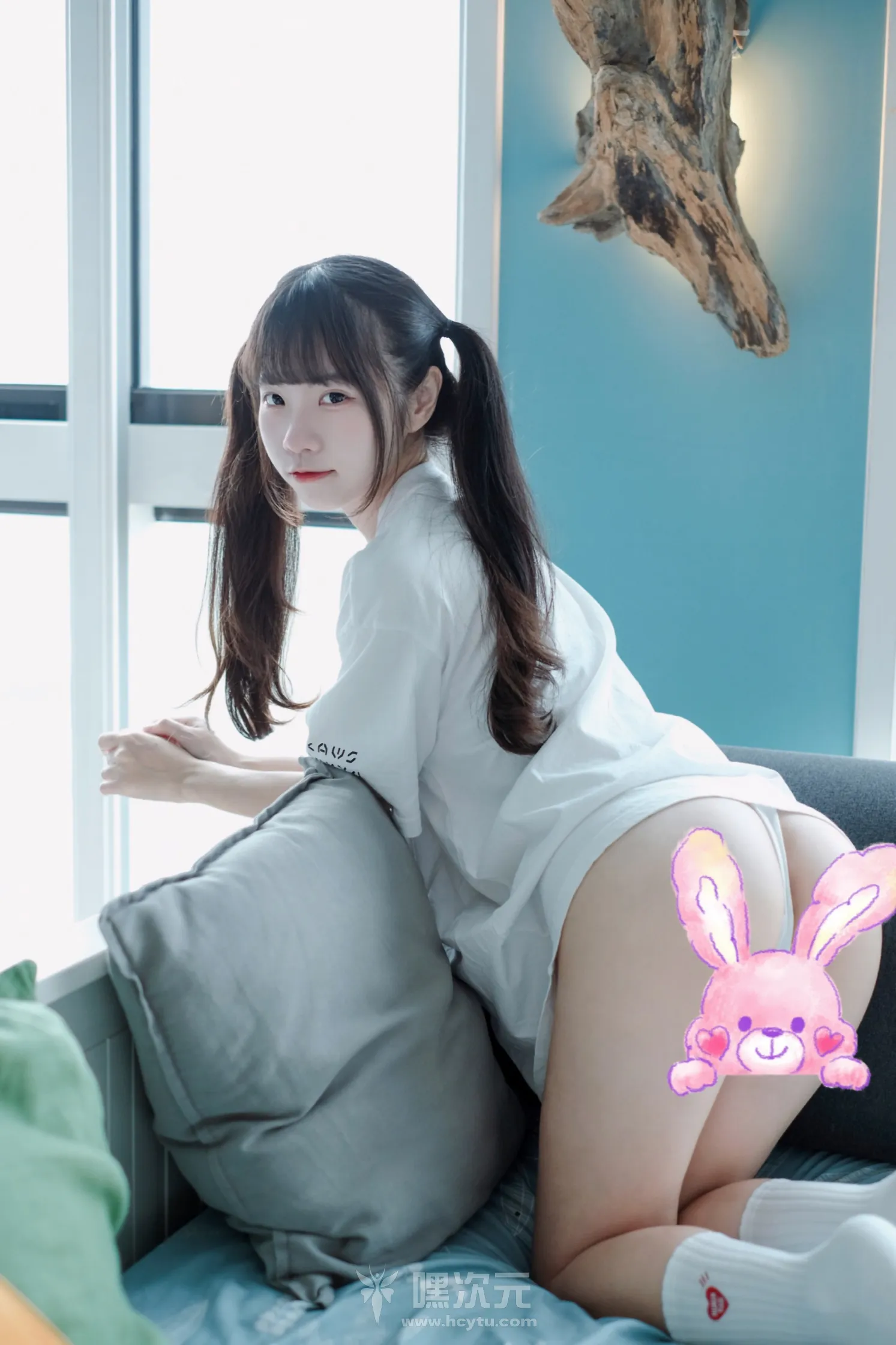 可可小白兔 捕獲一隻沒穿褲褲の小白兔🐰写真图片 - 嘿次元 图5
