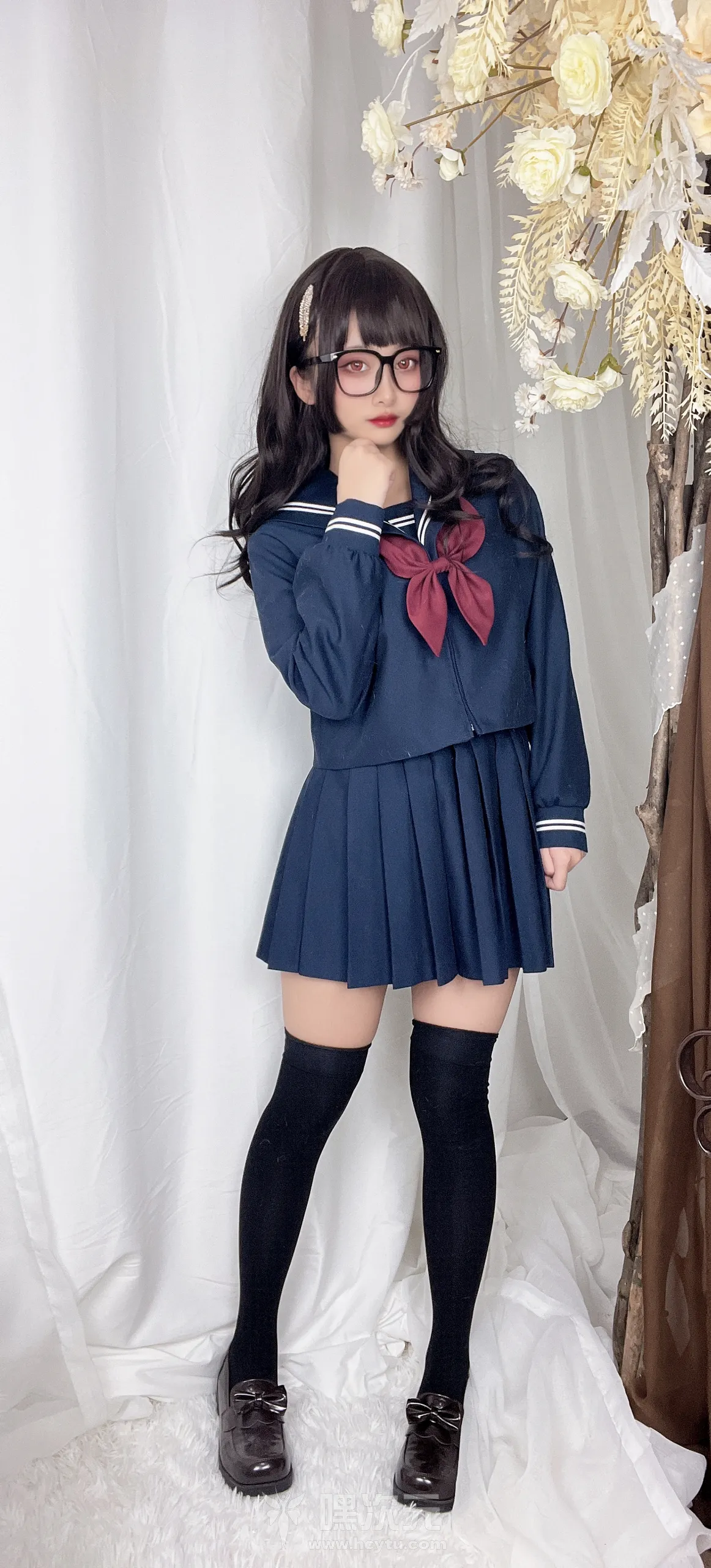 洛璃 LoLiSAMA 第一次的约会 美女写真图片 - 嘿次元 图4