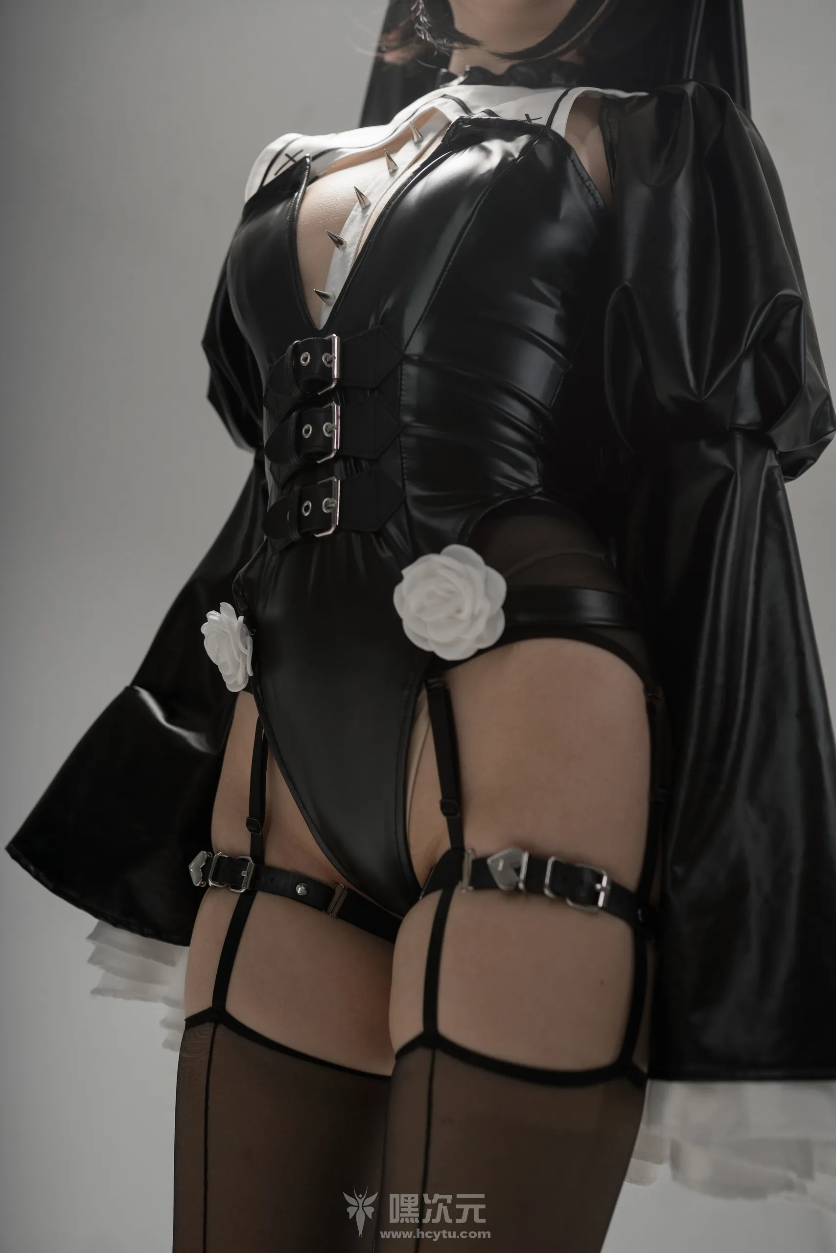 花铃 杀戮修女 美女写真图片 - 嘿次元 图3