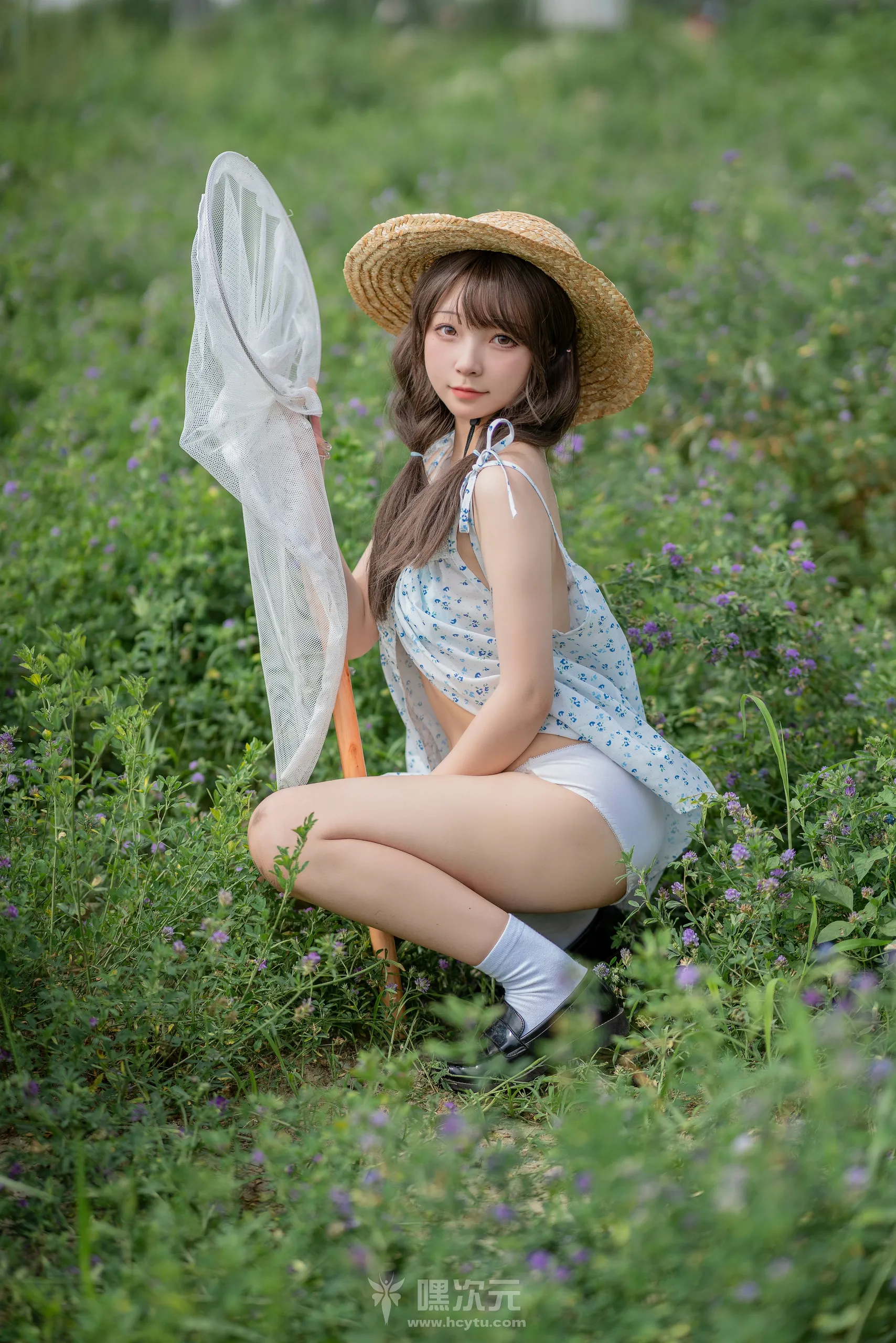 花铃 田野 美女写真图片-嘿次元