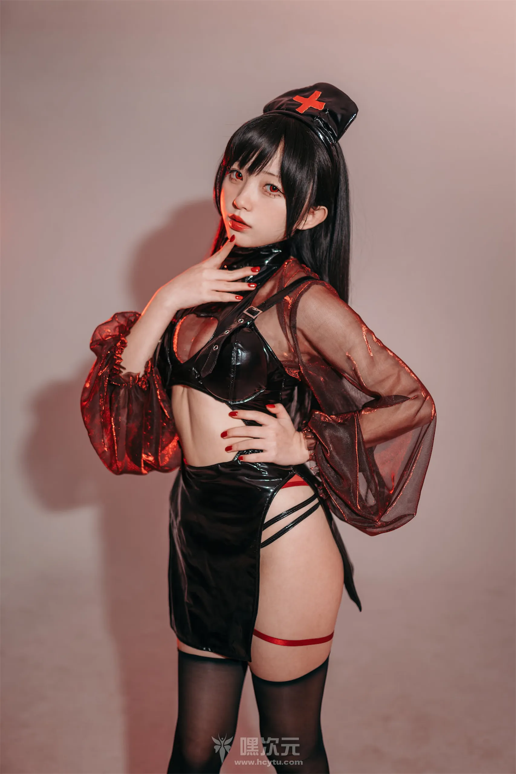花铃 猩红护士 美女写真图片-嘿次元