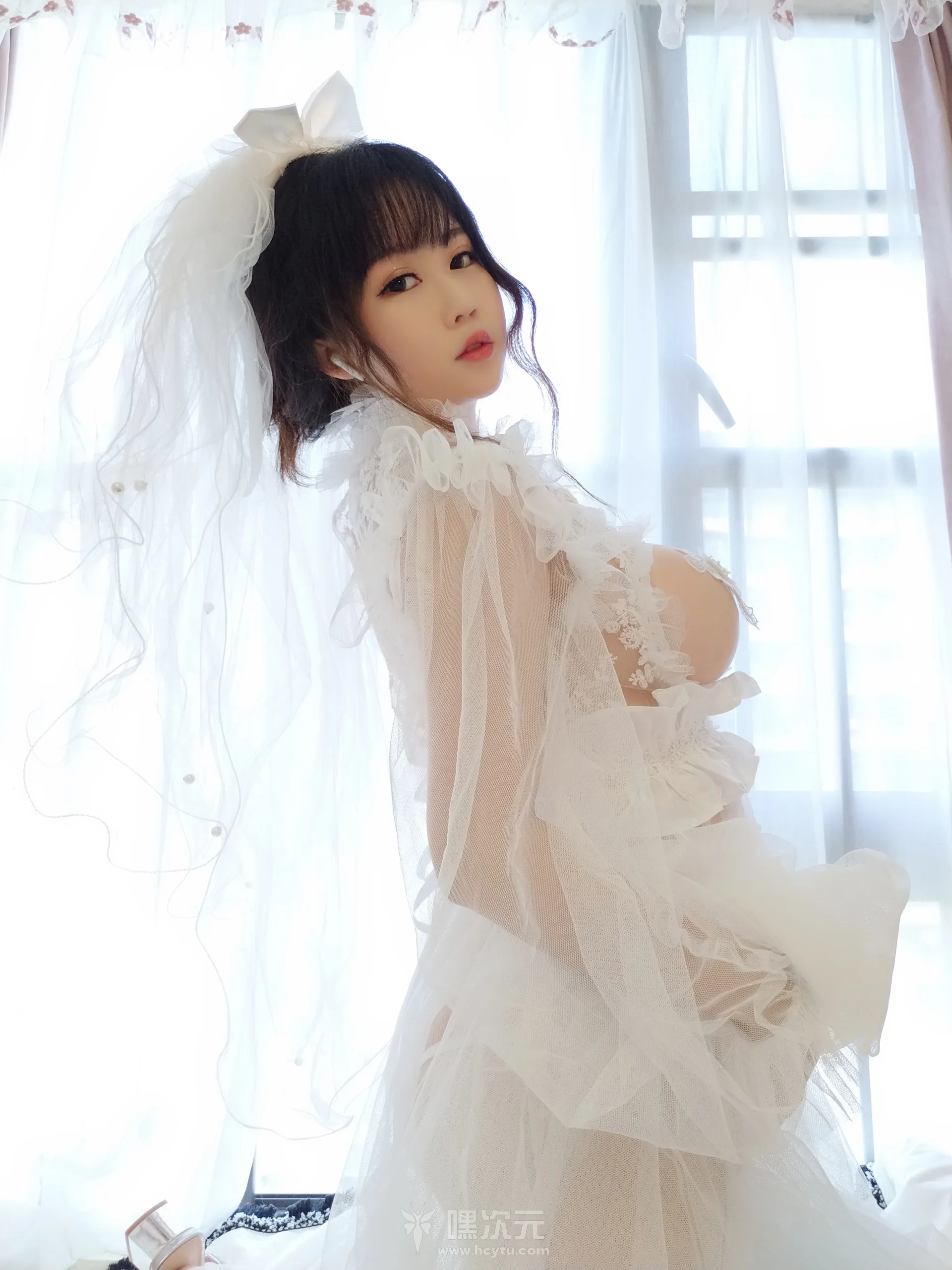 是依酱吖 写真合集下载-嘿次元