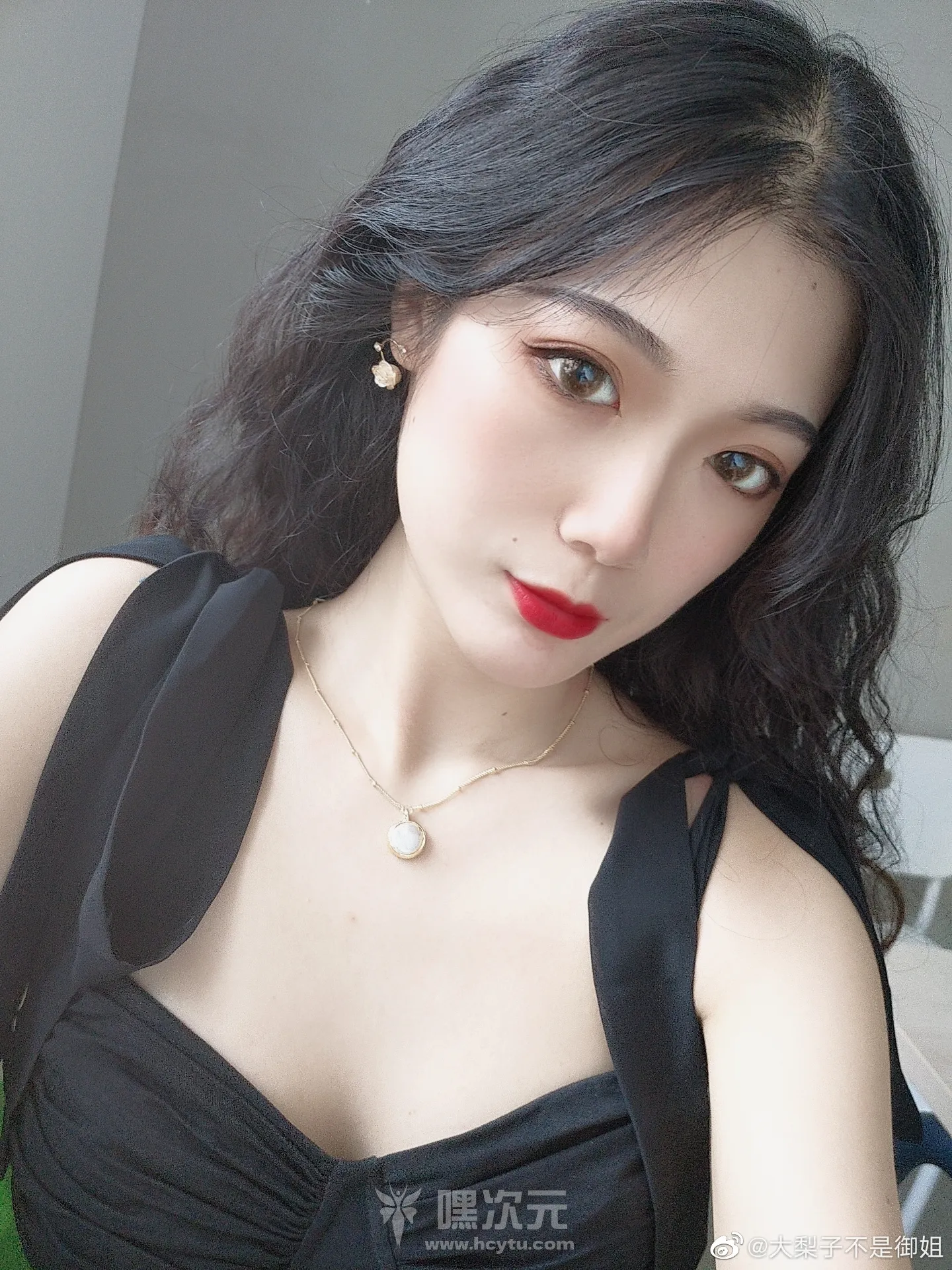 一米八的大梨子 写真合集下载 - 嘿次元 图4
