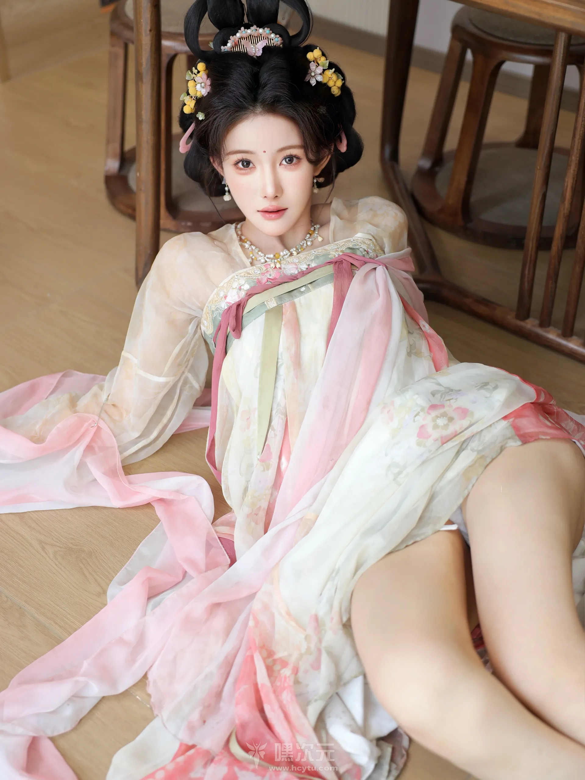 梨霜儿 写真合集下载（秀人内购） - 嘿次元 图2