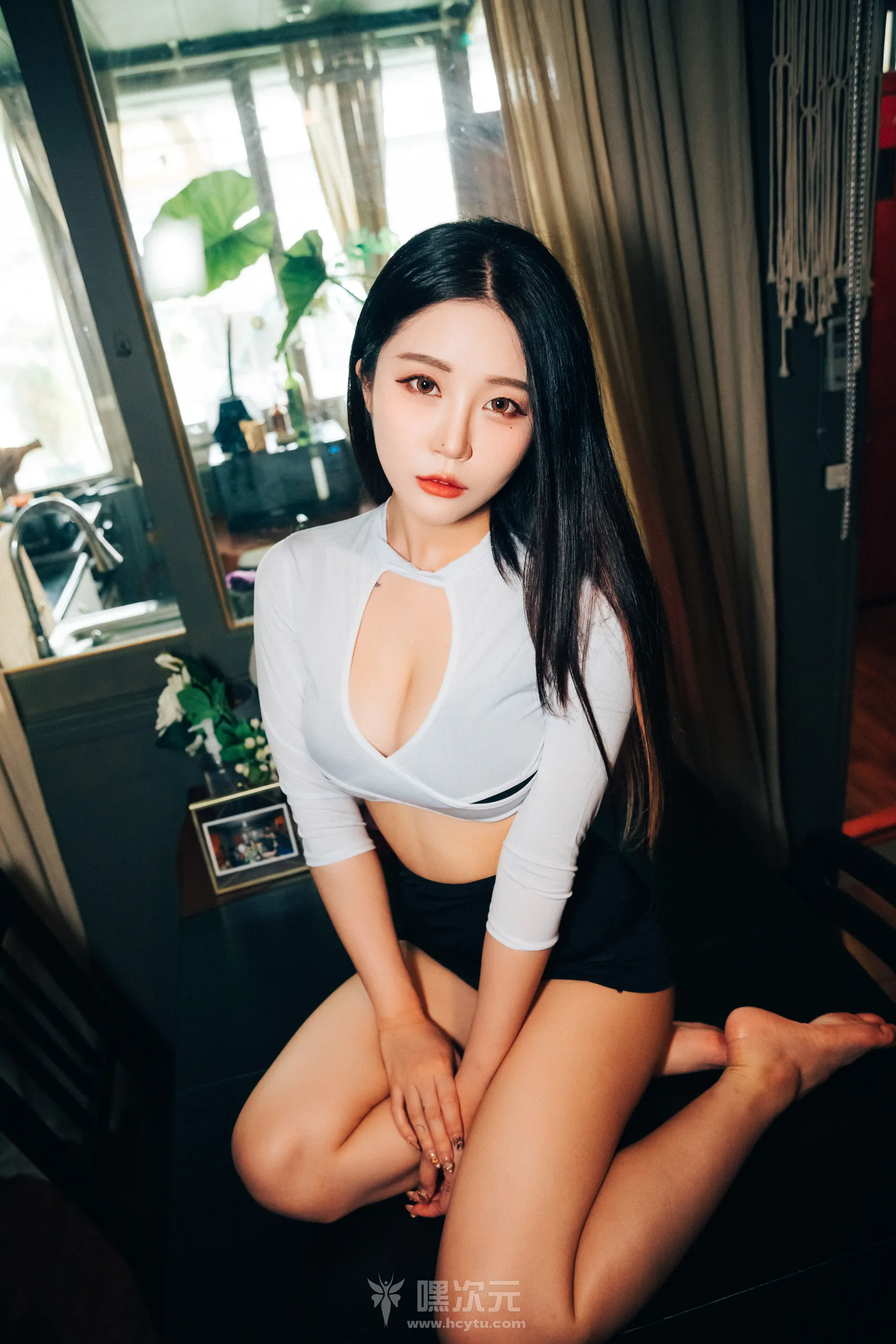 Loozy 写真合集下载-嘿次元