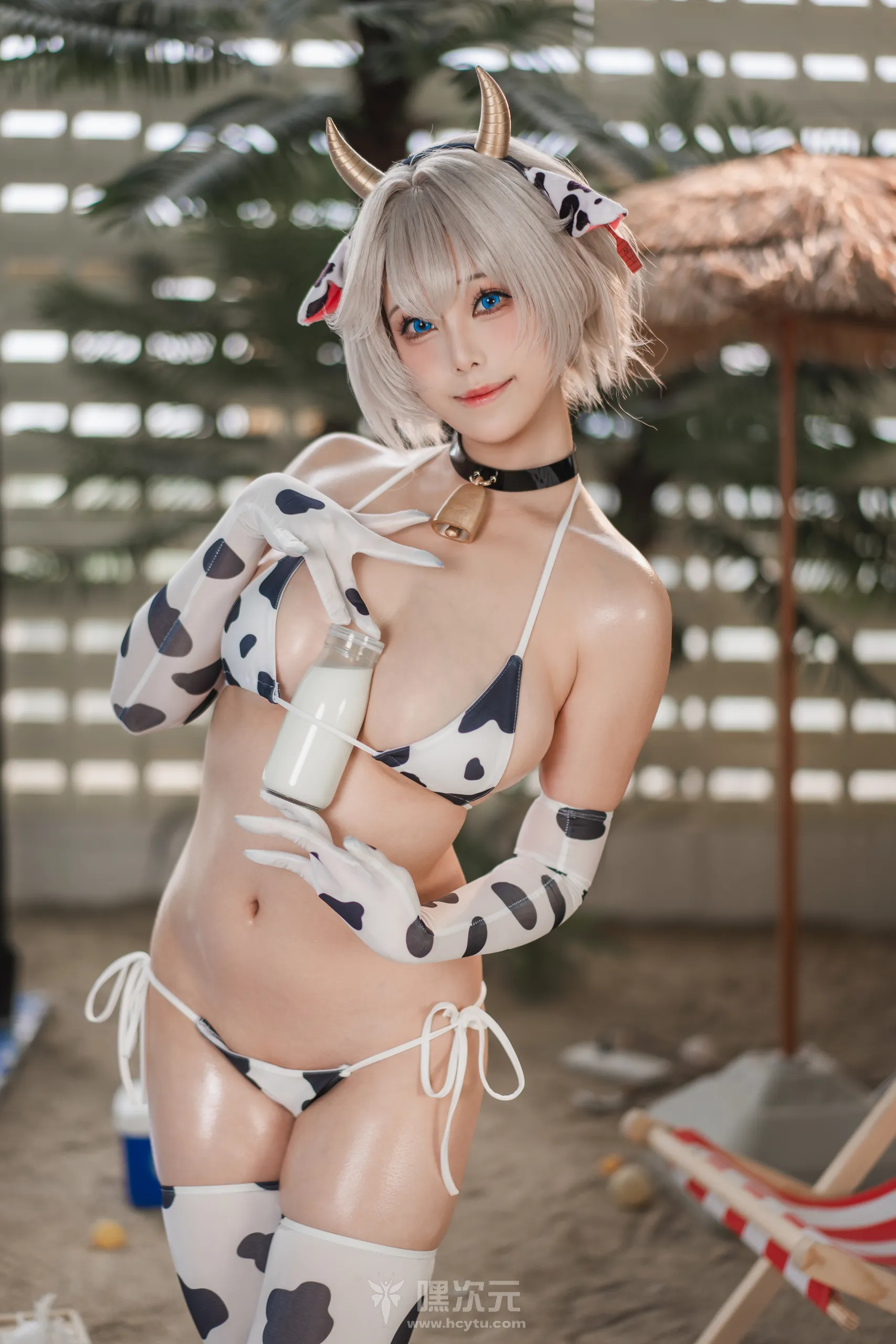 蜜汁猫裘 棕色尘埃泰瑞丝 奶牛纹比基尼 银发兽耳写真集 - 嘿次元 图5