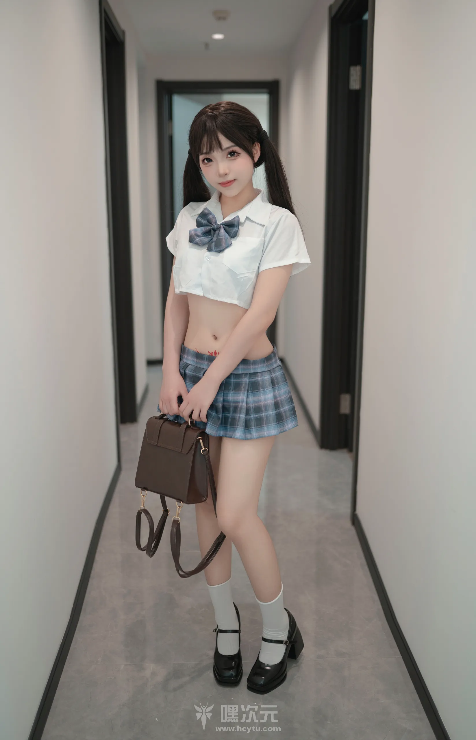 Bangni邦尼《家有妹妹》写真：制服少女的青春魅力 - 嘿次元 图5