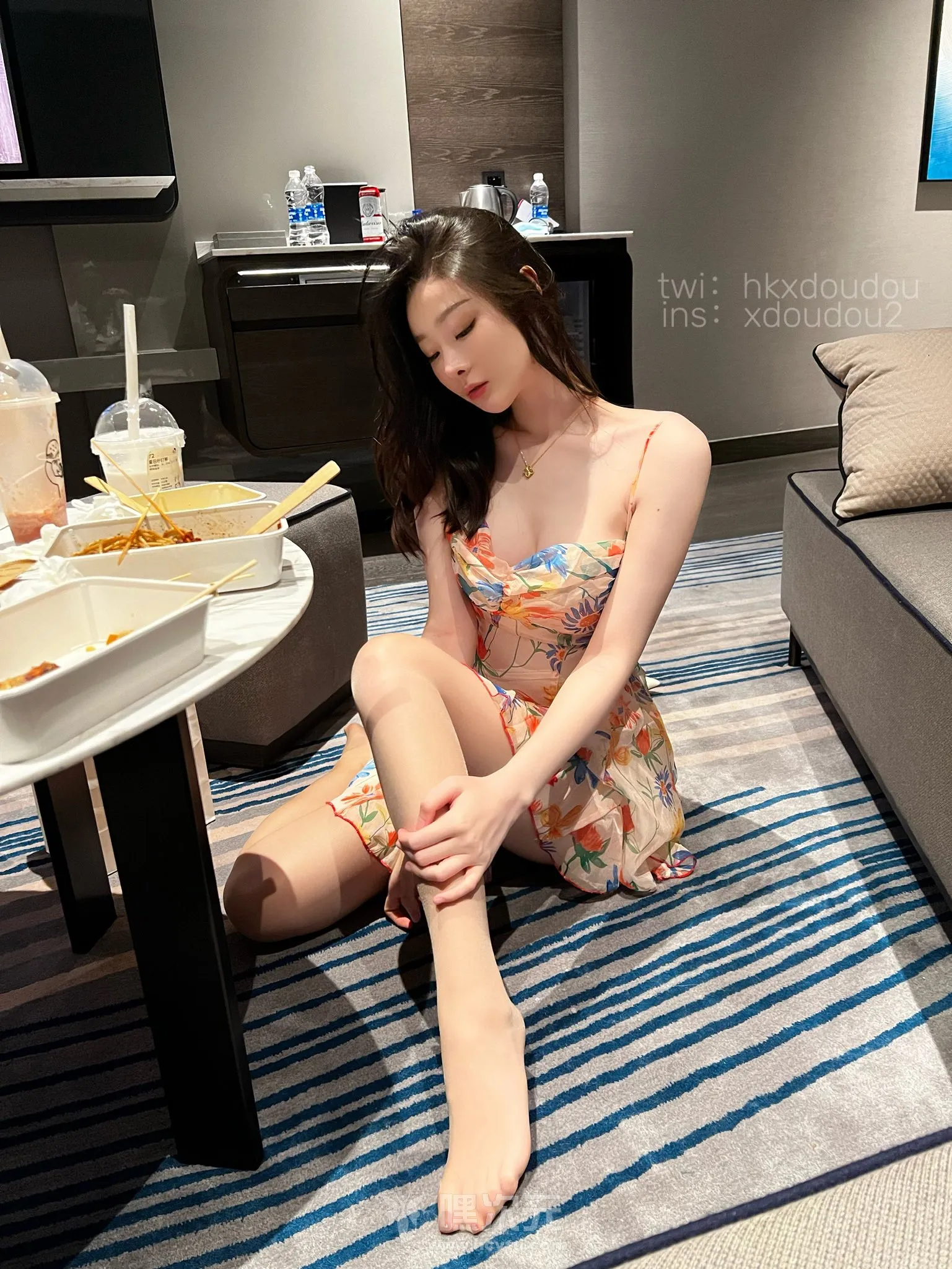 是小逗逗 写真合集下载（秀人内购） - 嘿次元 图5