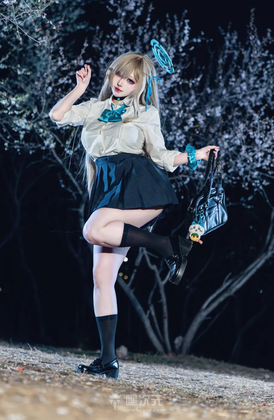 soso_嗖嗖 Asuma Blue Archive 夜樱下的诱惑制服下的暗涌 写真集 - soso_嗖嗖 精彩瞬间 02