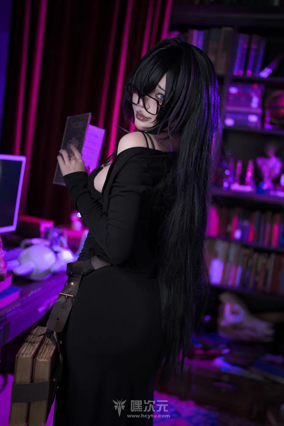 ZinieQ Label 黑丝玉足紫光诱惑 写真集 - ZinieQ 精彩瞬间 01