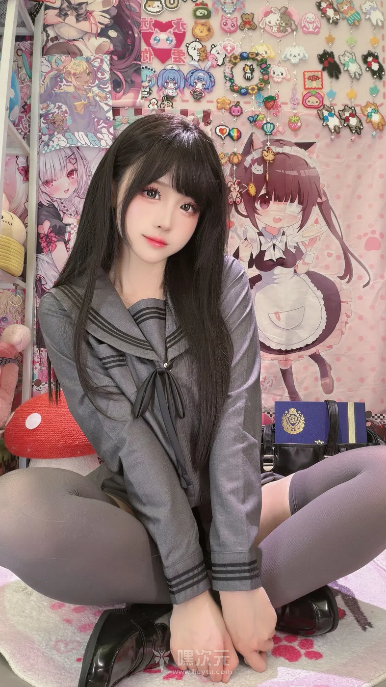 Miko酱ww 四月合集 188张超高清私密写真 写真集 - Miko酱ww - 绒面夹克拉链开至胸前