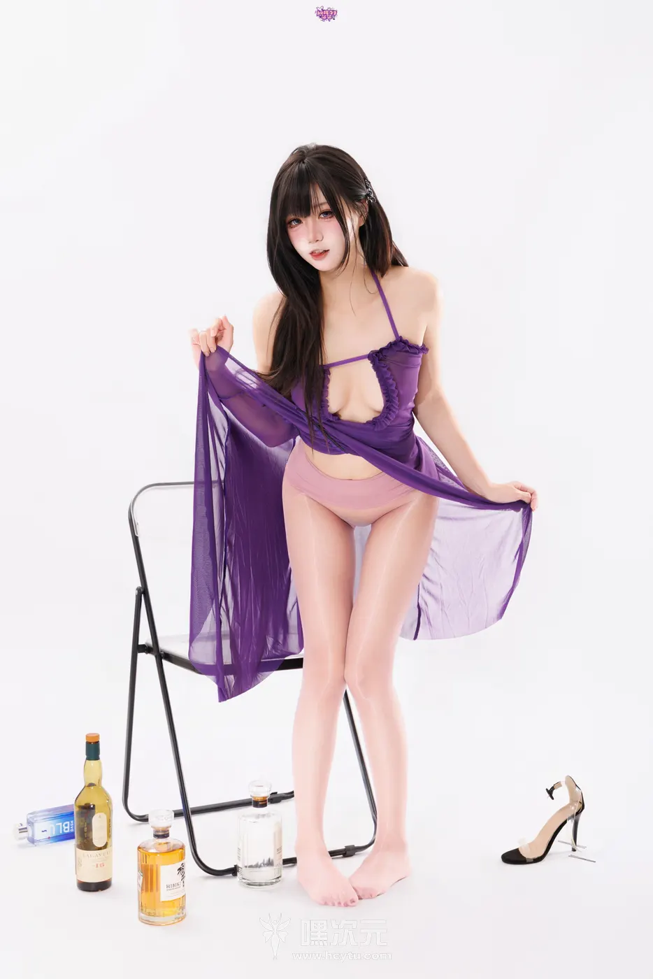 柒柒要乖哦 居家 深蓝紧身上衣高跟鞋诱惑 写真集 - 柒柒要乖哦 - 薄纱滑落时的肉感泄露