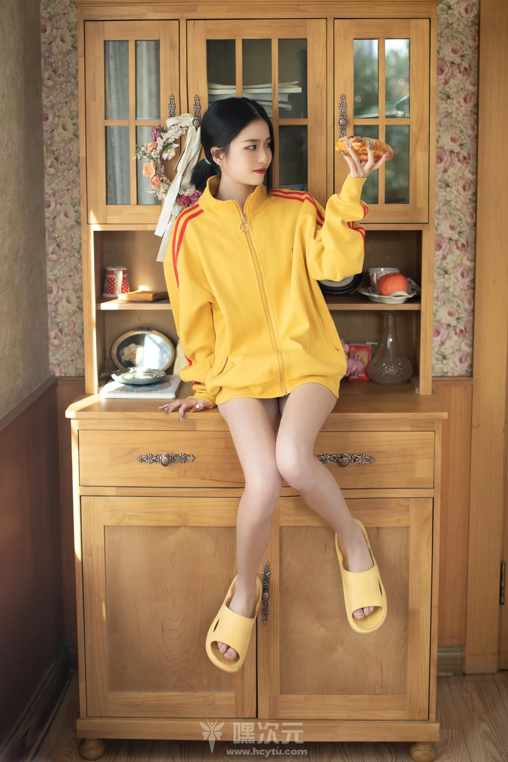 咔咔 – 4套写真合集下载 - 嘿次元 图4