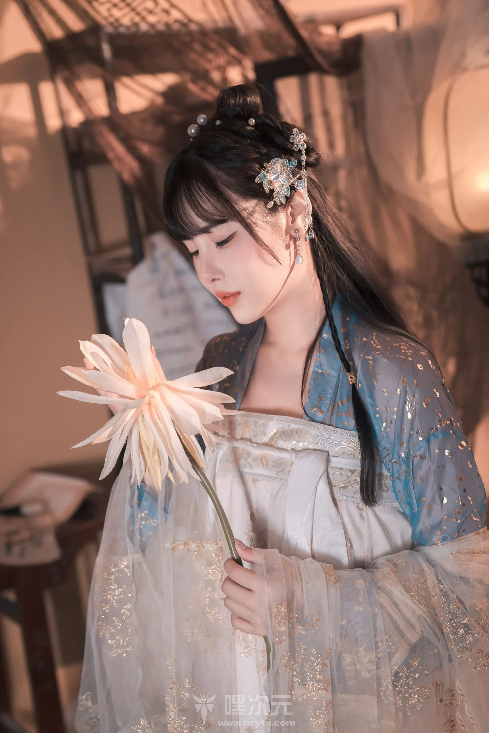 恋恋艾妮 2套美女写真合集下载 - 嘿次元 图2