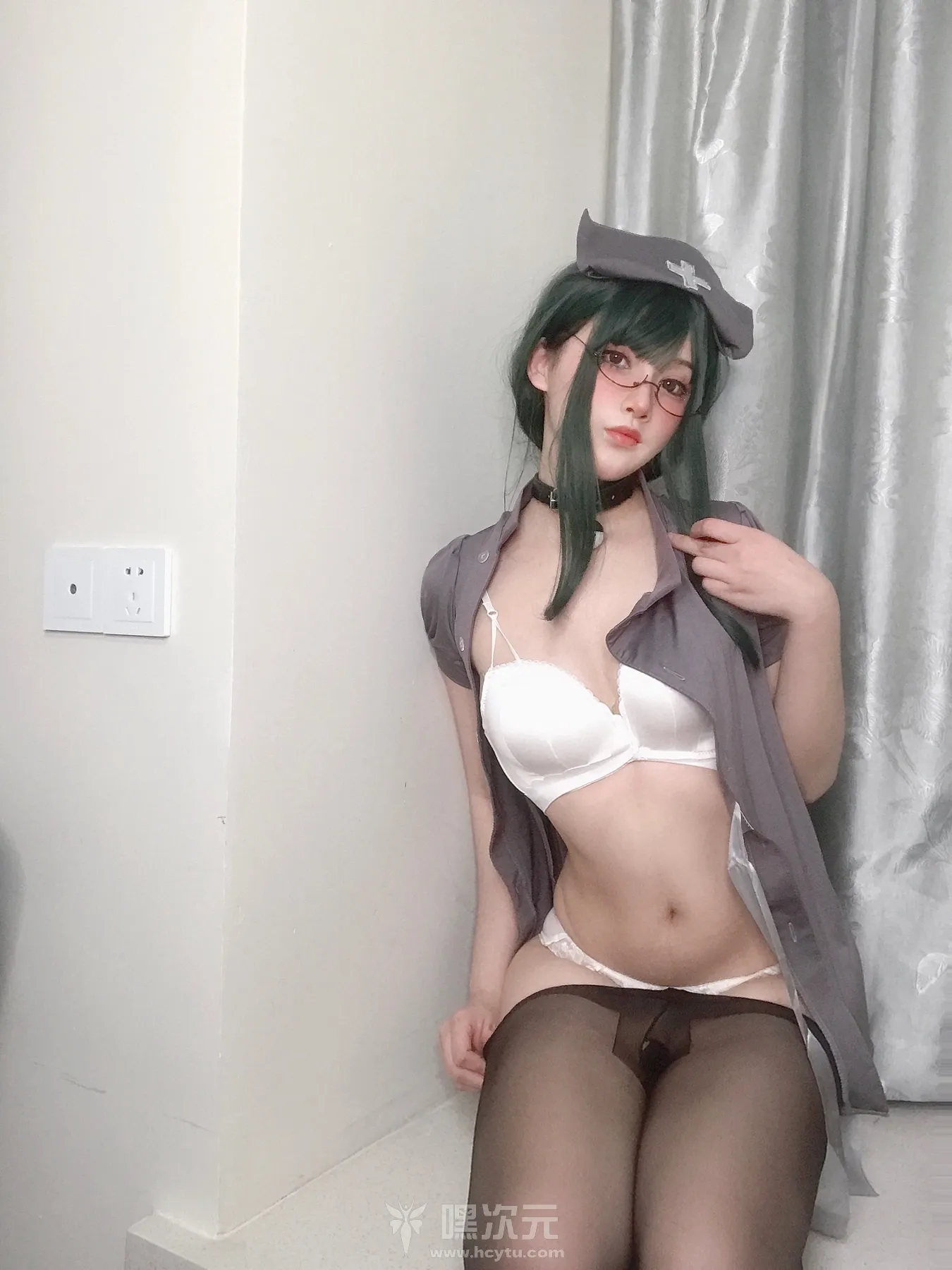 你十七鸽 写真合集下载