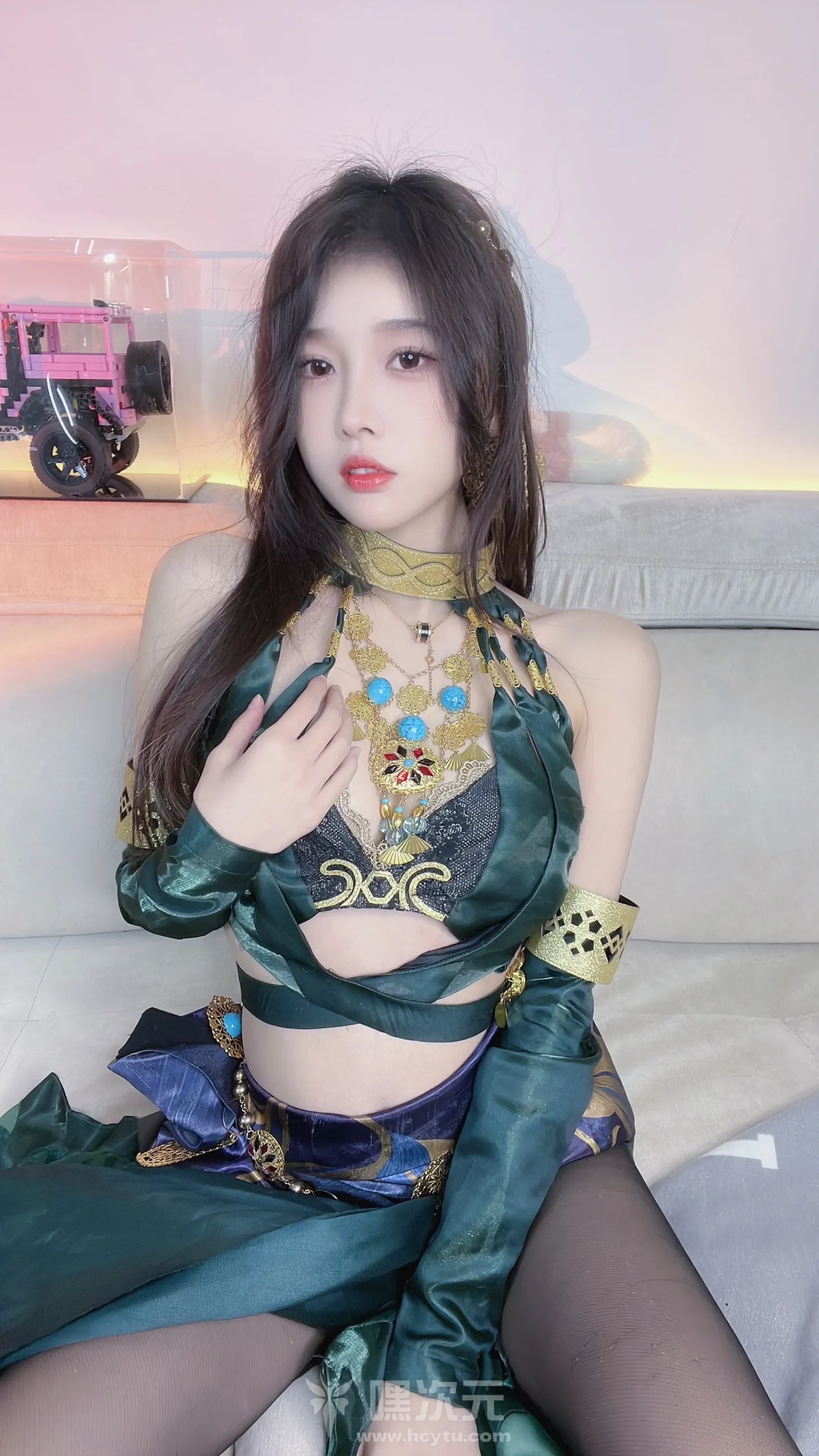 小小奶瓶儿 写真合集下载