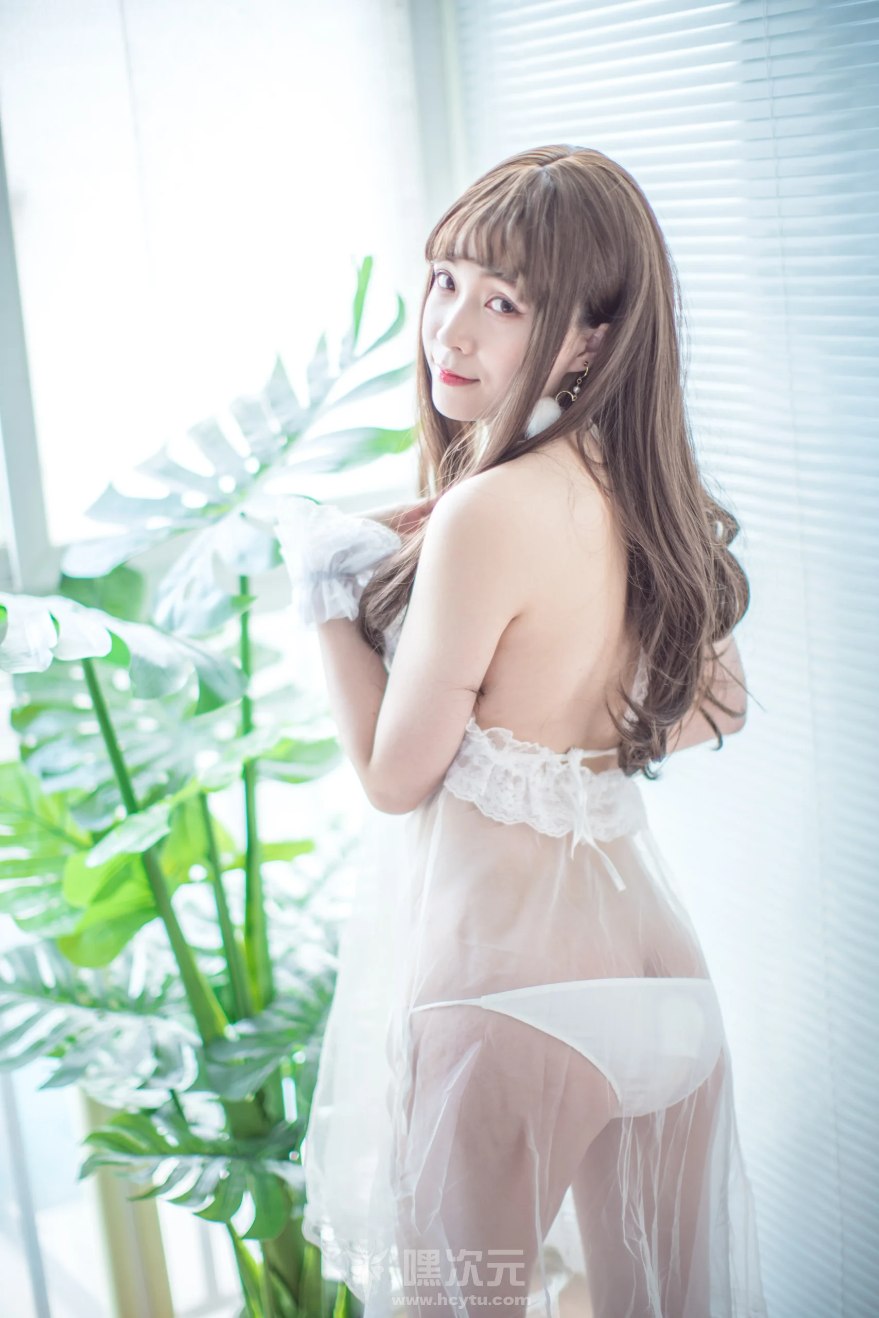 Sakiiii翎柒 写真合集下载-嘿次元