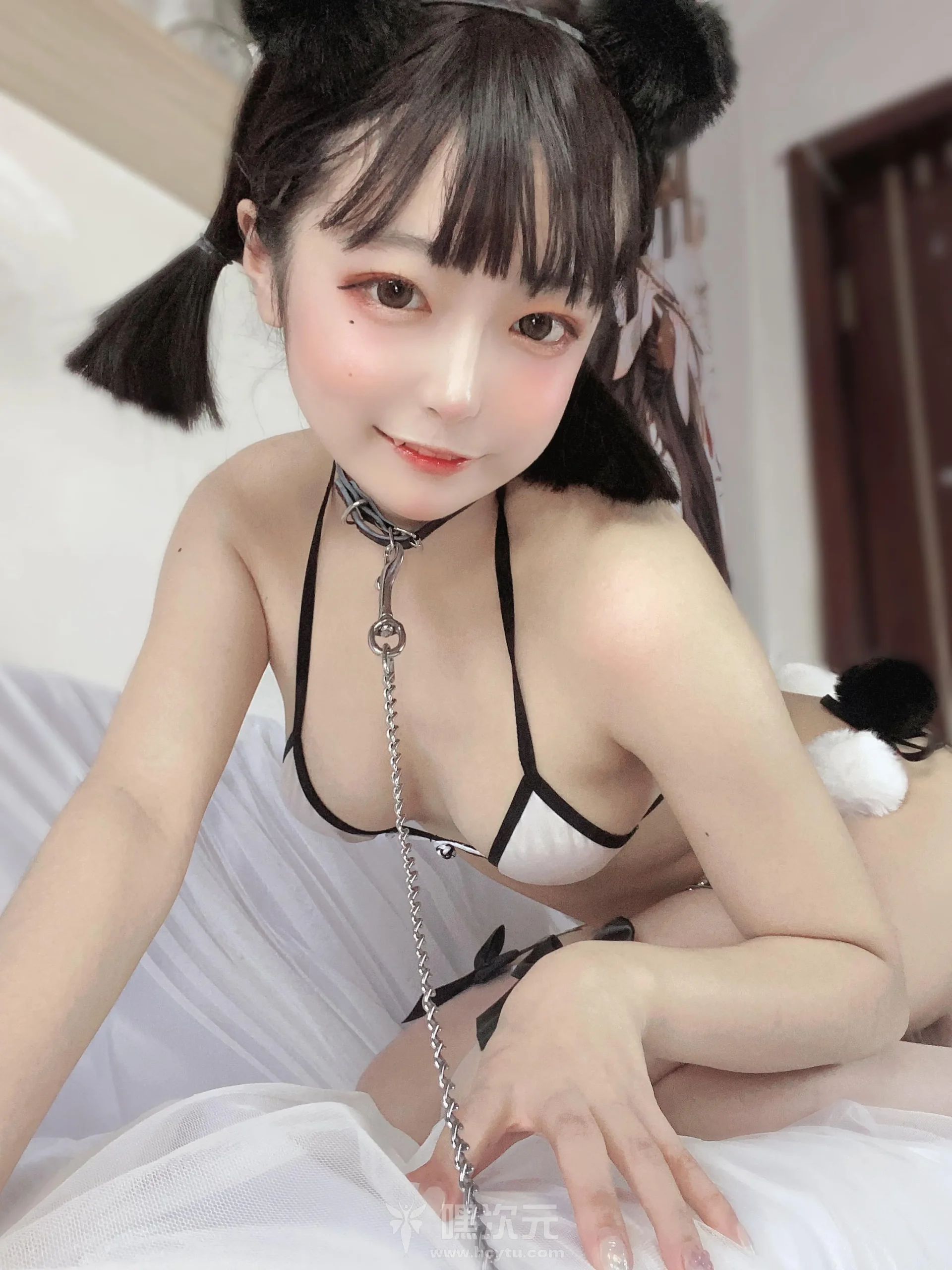 佳佳好难啊VOL.42小熊比基尼 - 嘿次元 图2