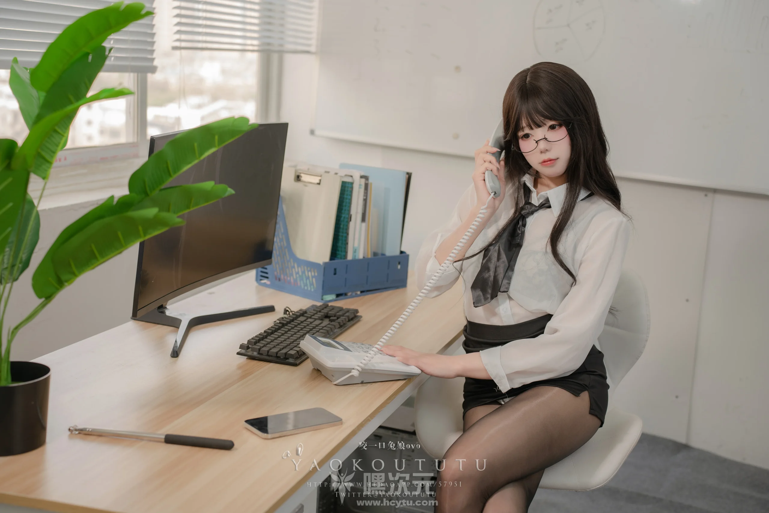 黏黏团子兔 老板发现的秘密 写真图片 - 嘿次元 图5