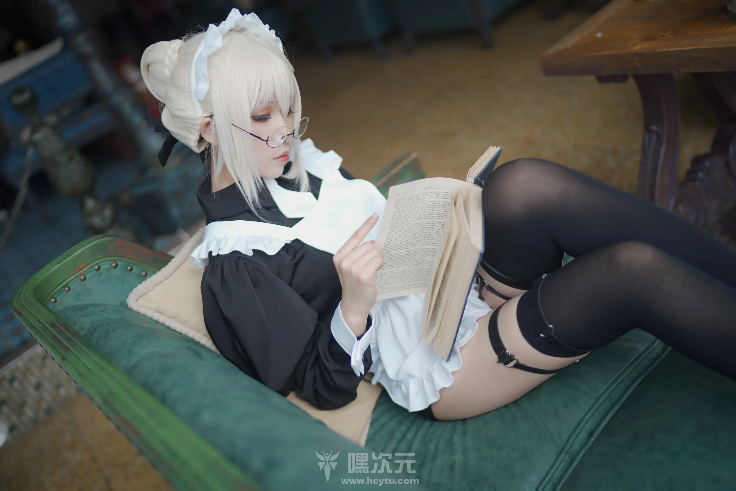 coser衣衣 写真合集下载
