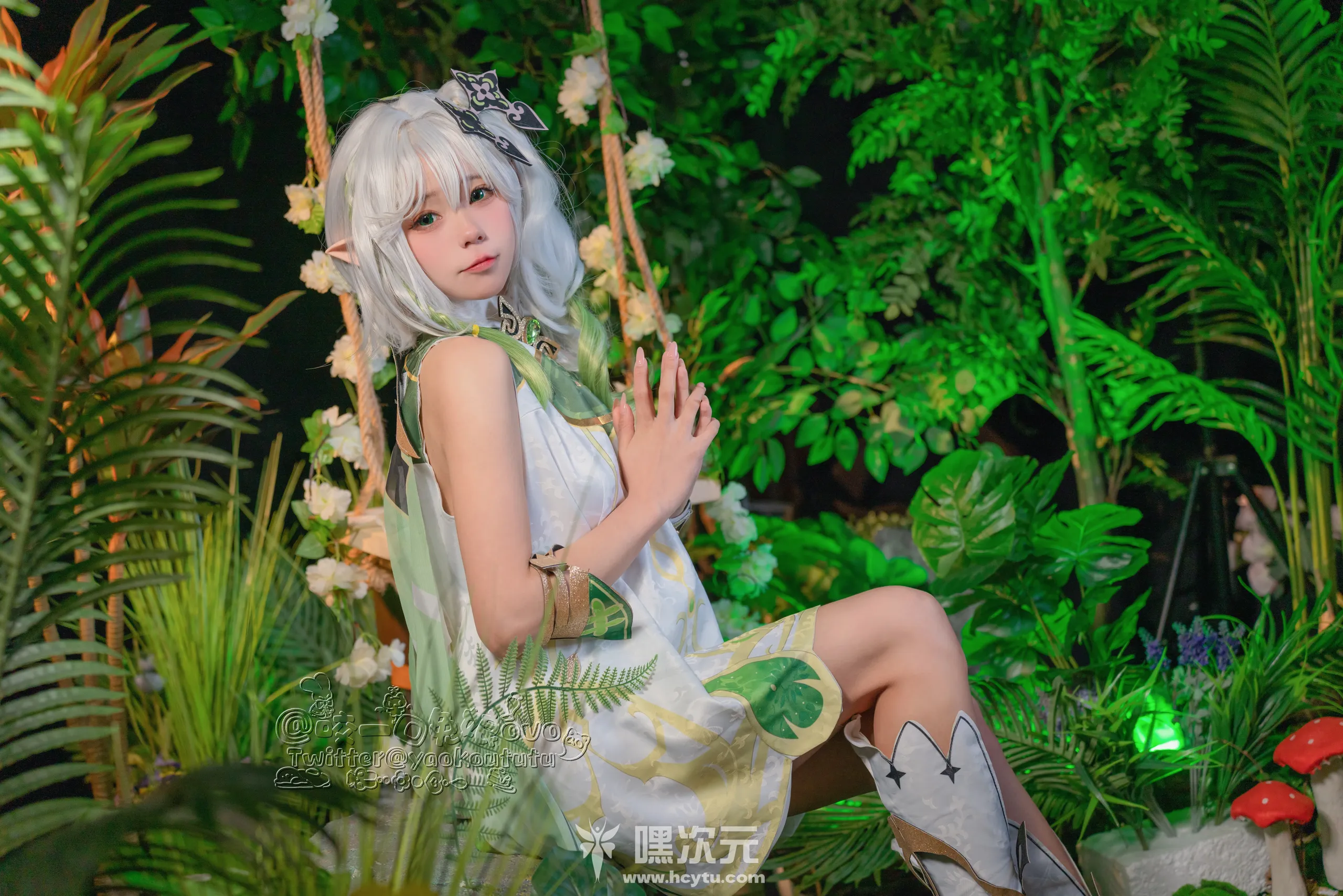 黏黏团子兔 万年萝莉纳西妲 美女写真图片欣赏