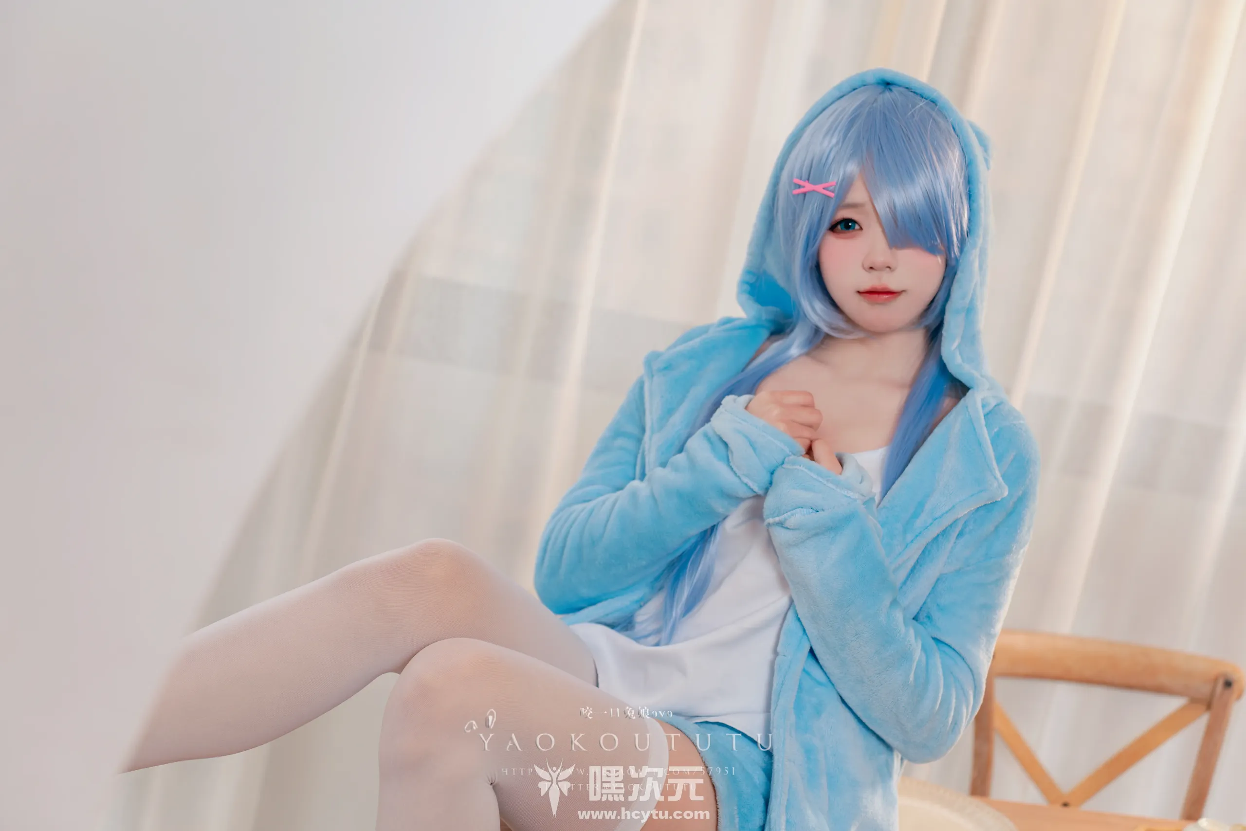 黏黏团子兔 蕾姆喵喵 美女写真图片欣赏