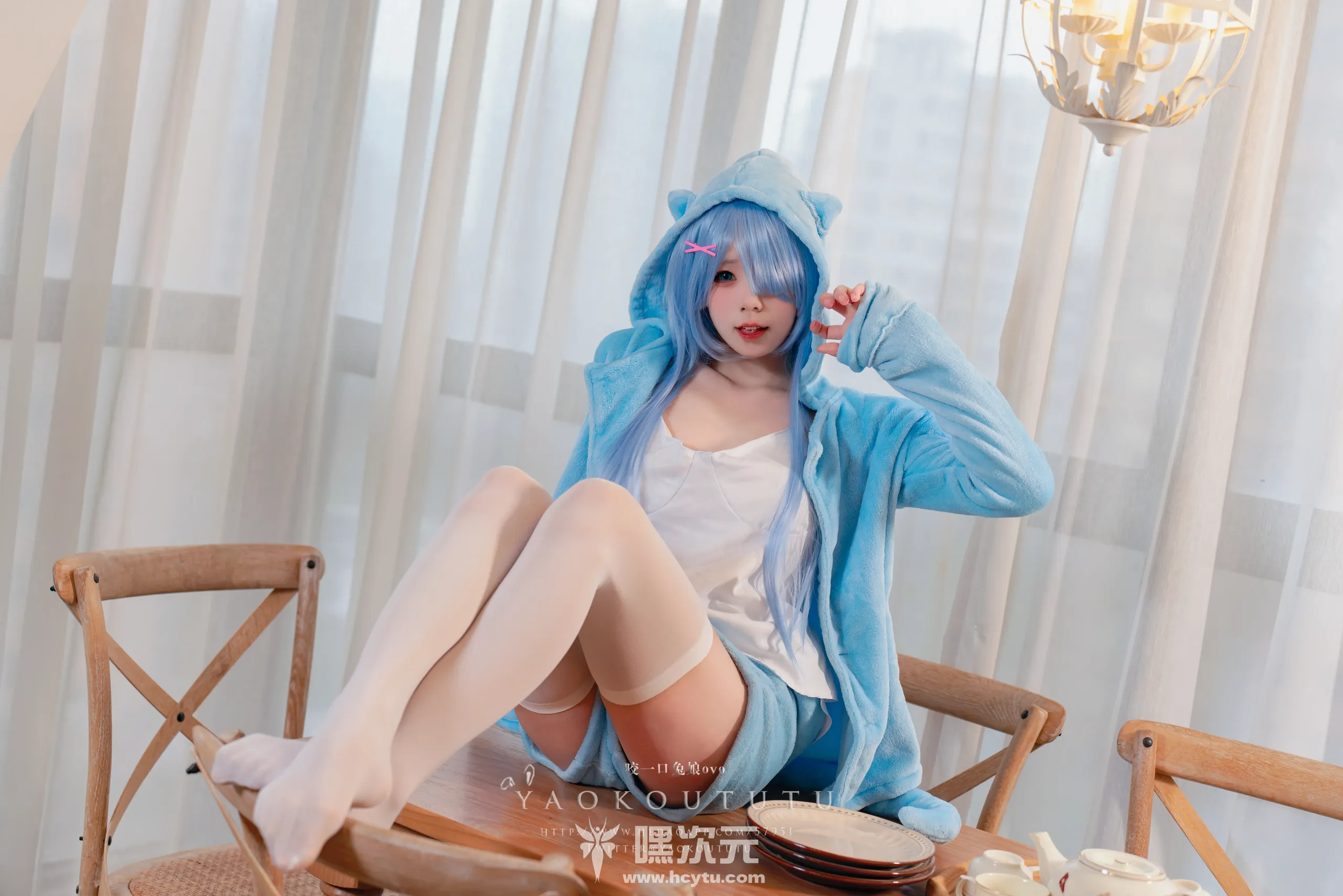 黏黏团子兔 蕾姆喵喵 美女写真图片欣赏