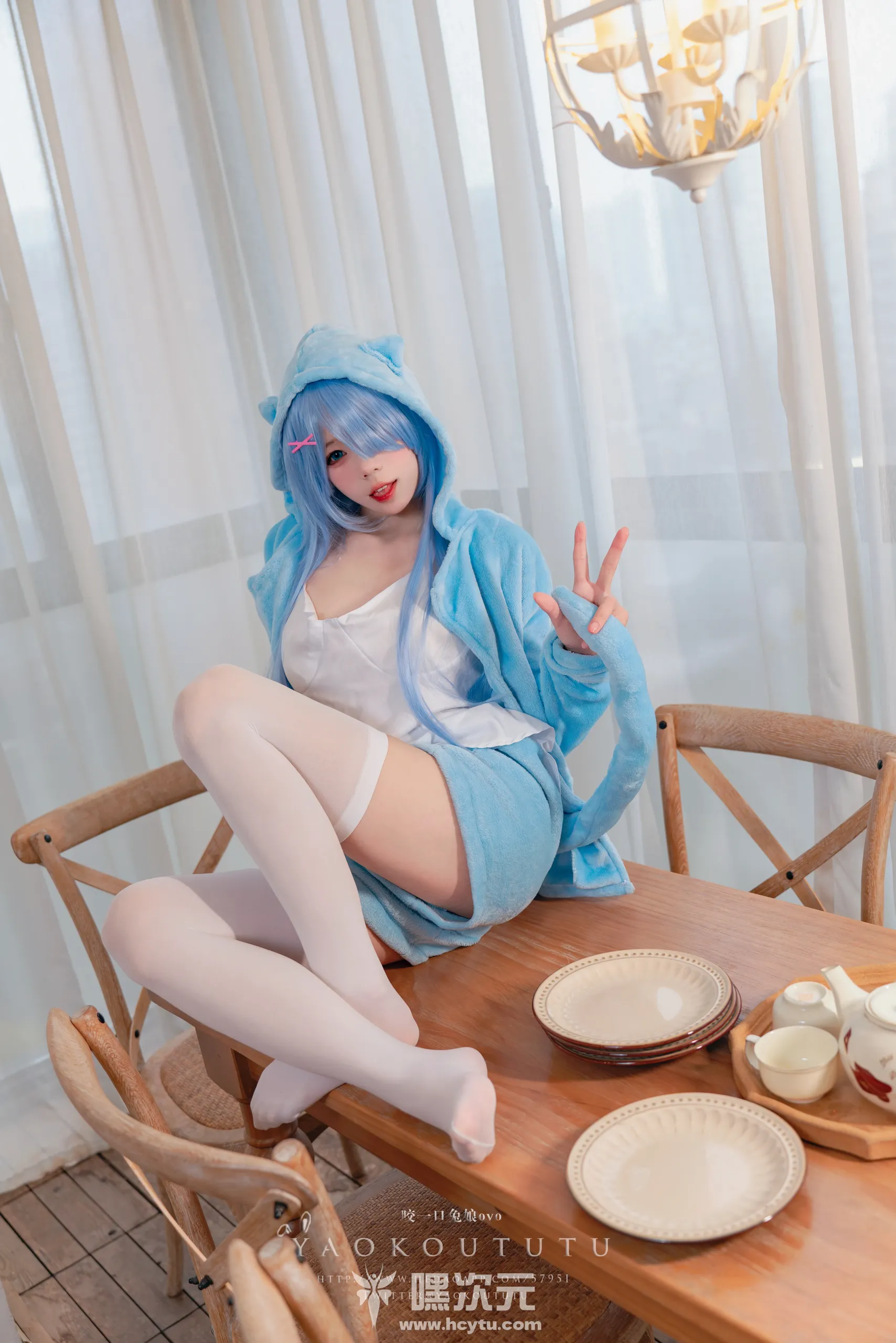 黏黏团子兔 蕾姆喵喵 美女写真图片欣赏