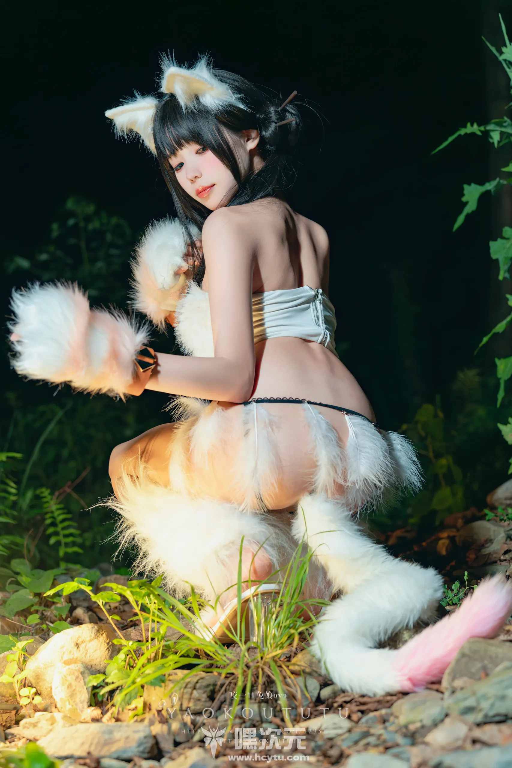 黏黏团子兔 狐灵•Likey 美女写真图片欣赏