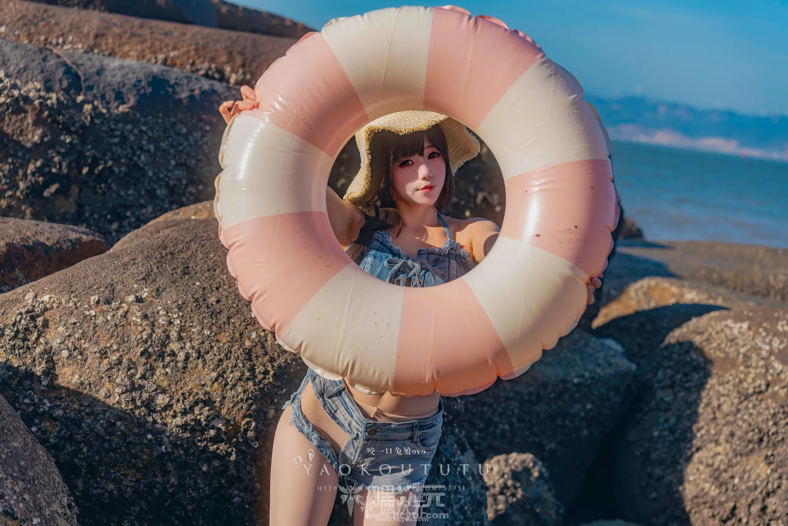 黏黏团子兔 海の夏日&Shotgun 美女写真图片在线欣赏九月最新订阅作品