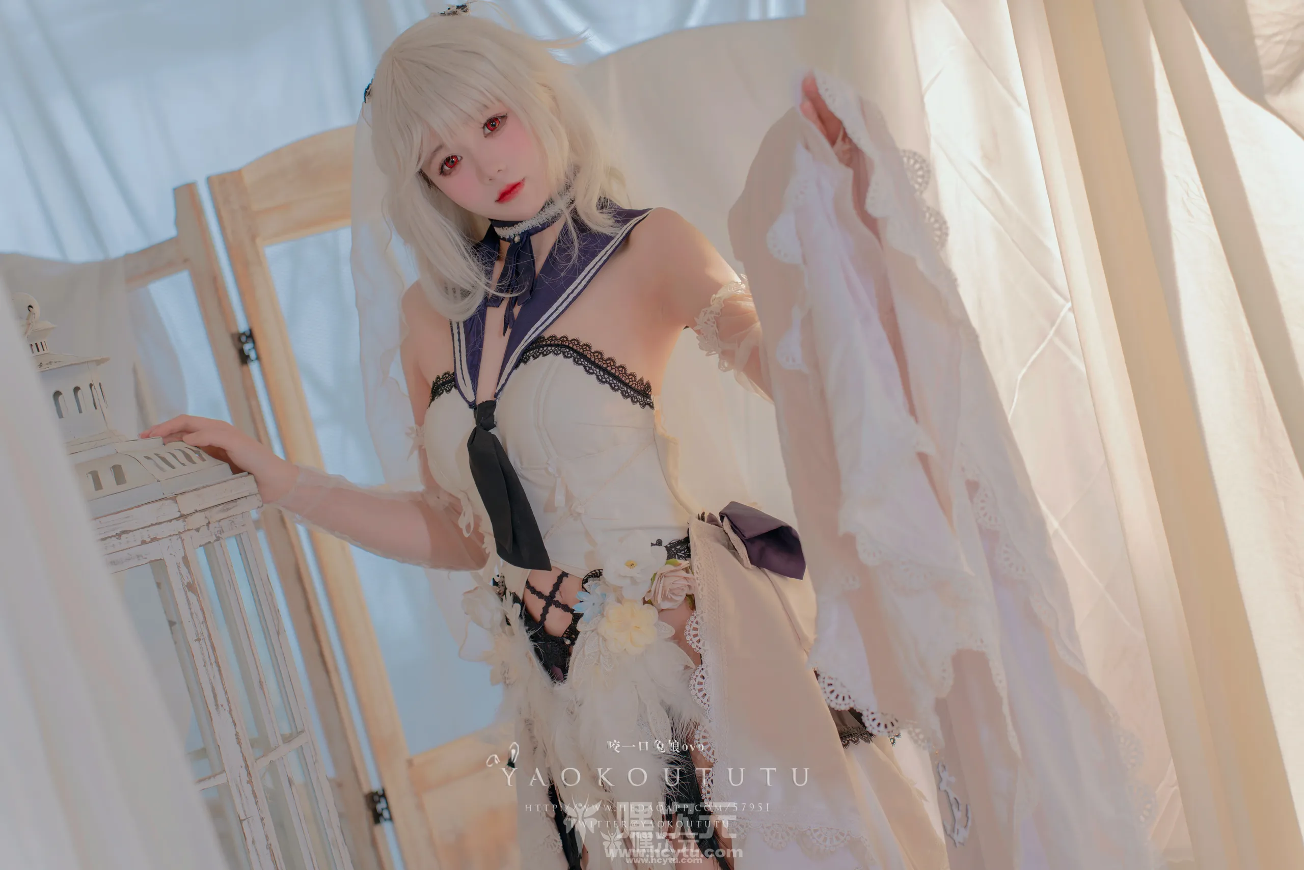 黏黏团子兔 九月T3专属特典 梳妆的大小姐-可畏 美女写真图片-嘿次元