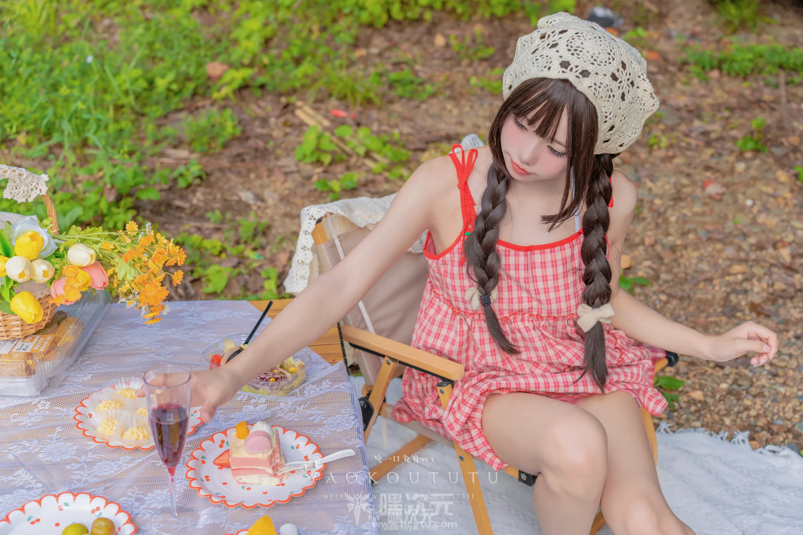 黏黏团子兔 绿野茶会&Lovesick girls 美女写真图片欣赏九月最新订阅作品