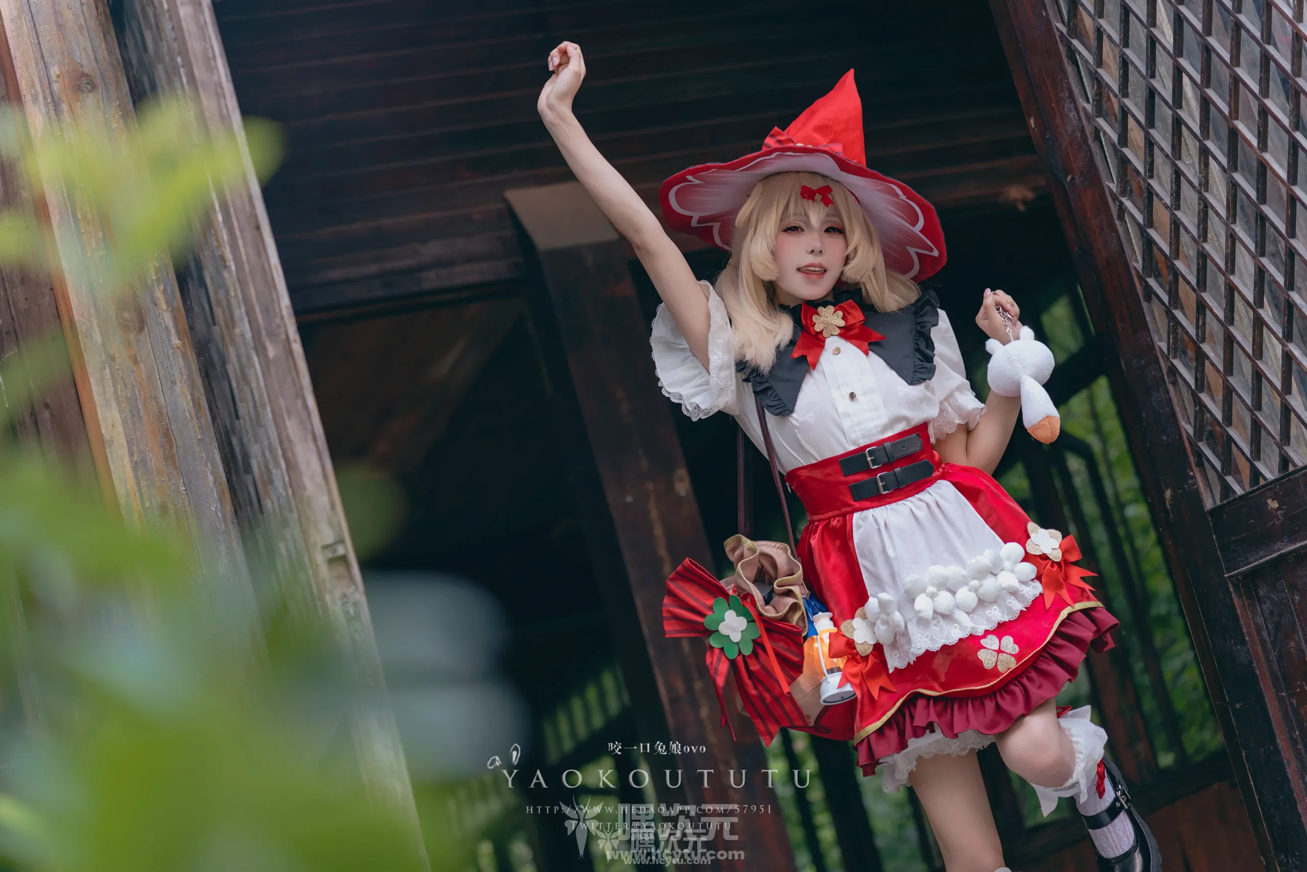 黏黏团子兔 琪花星烛·可莉&炸鱼舞 美女写真图片-嘿次元