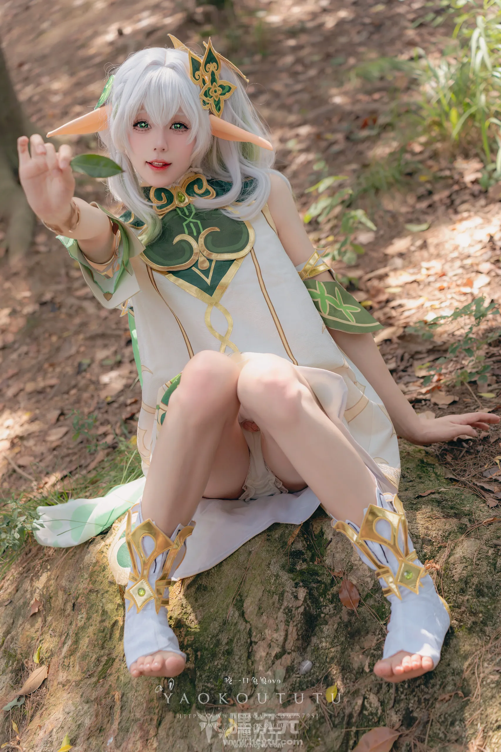 黏黏团子兔 万年萝莉纳西妲&0.2s 写真图片欣赏十月最新订阅作品