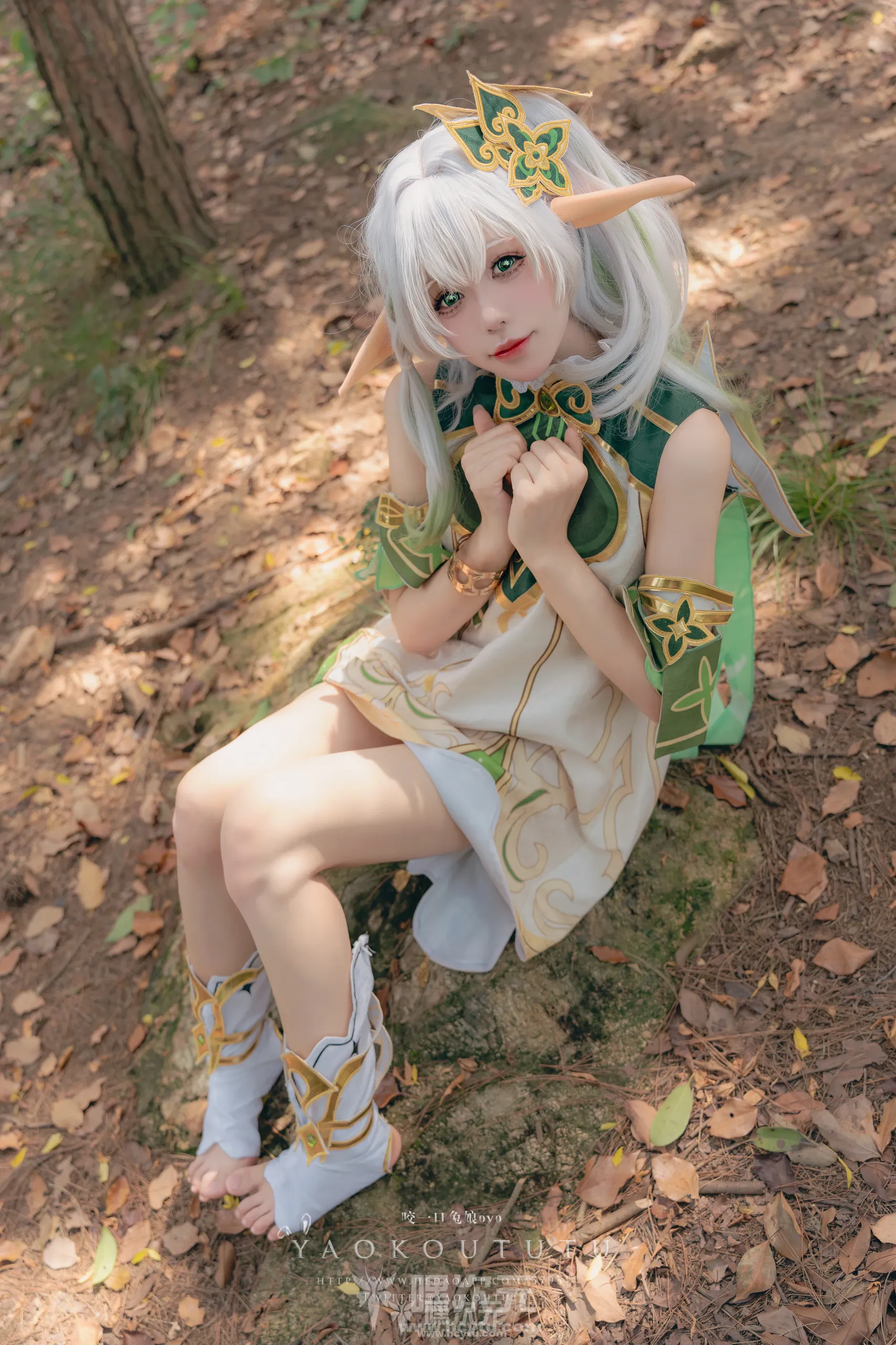 黏黏团子兔 万年萝莉纳西妲&0.2s 写真图片欣赏十月最新订阅作品
