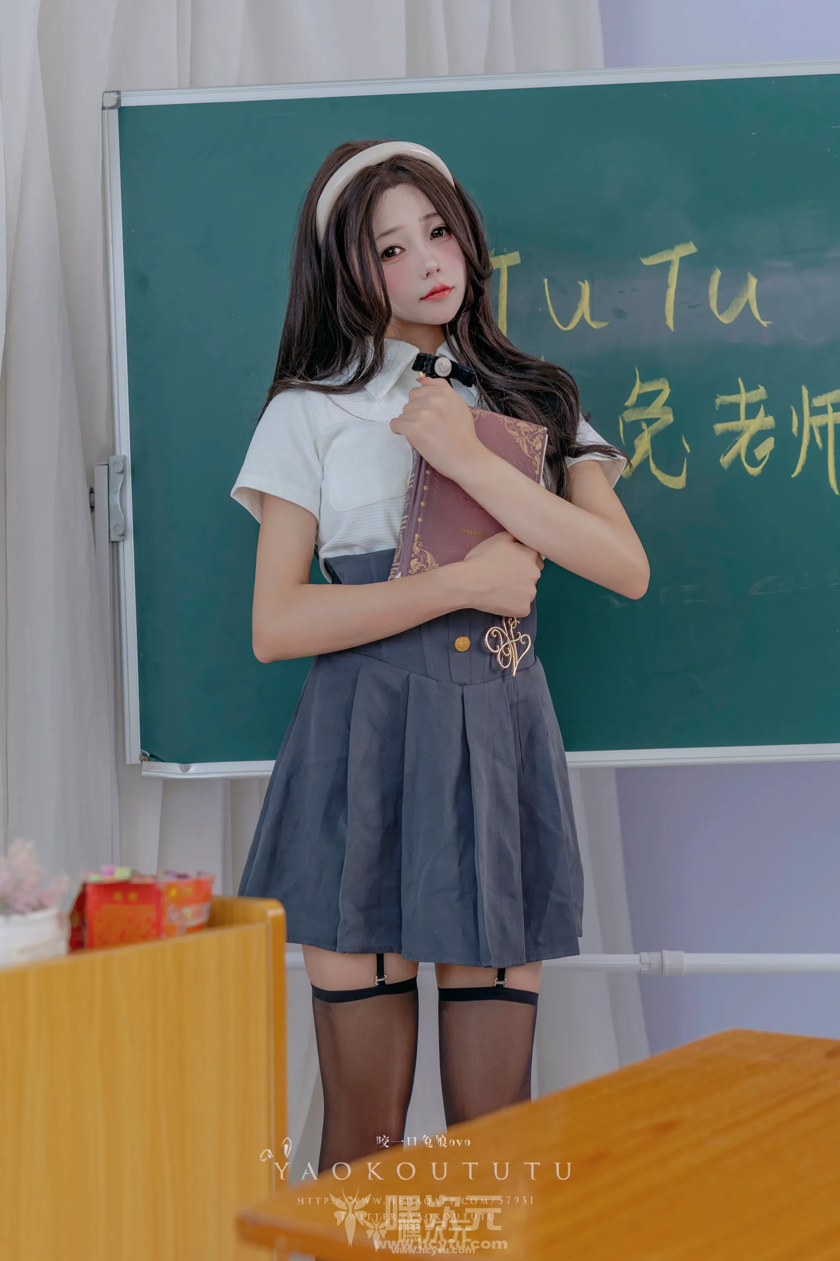 黏黏团子兔 实习老师的欢迎仪式&Touch it写真图片欣赏