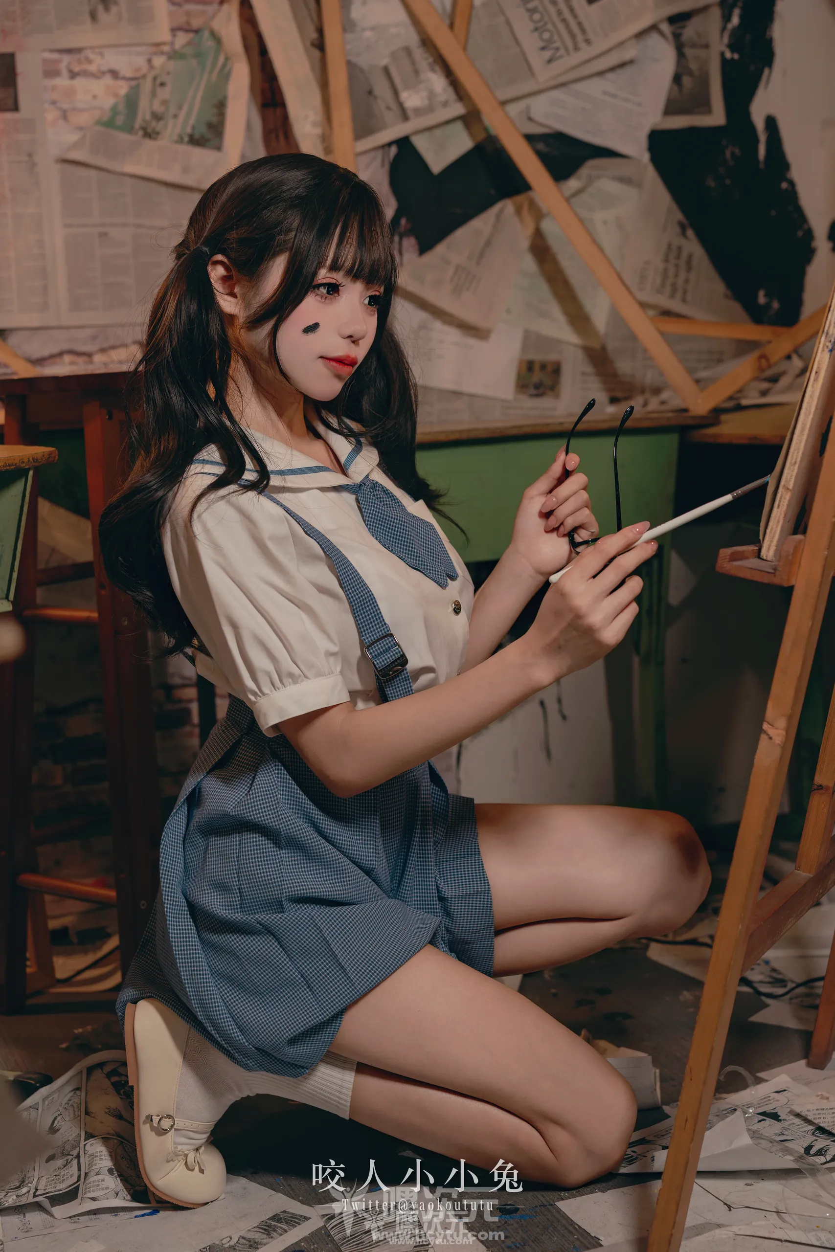 咬人小小兔 未成名画作&B+WITH+U美女写真图片欣赏