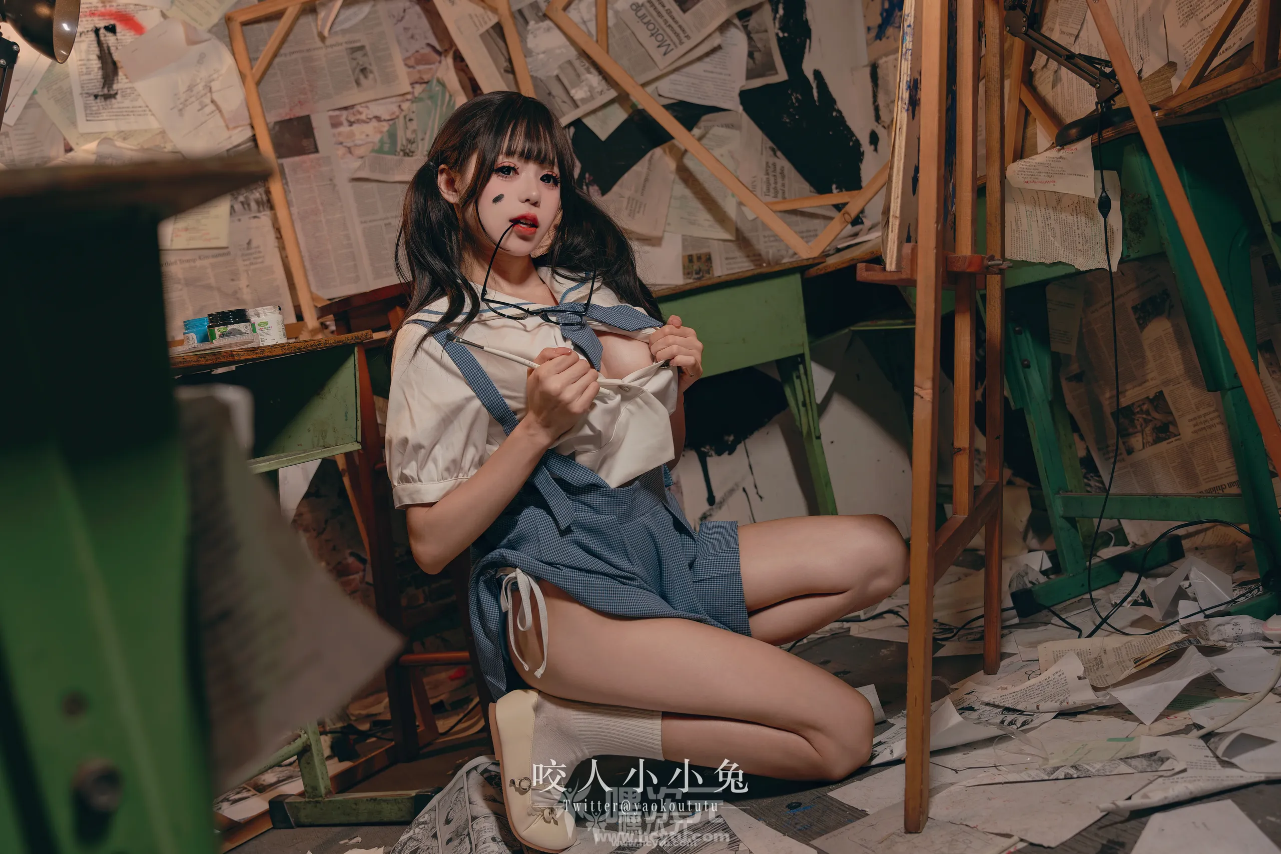咬人小小兔 未成名画作&B+WITH+U美女写真图片欣赏