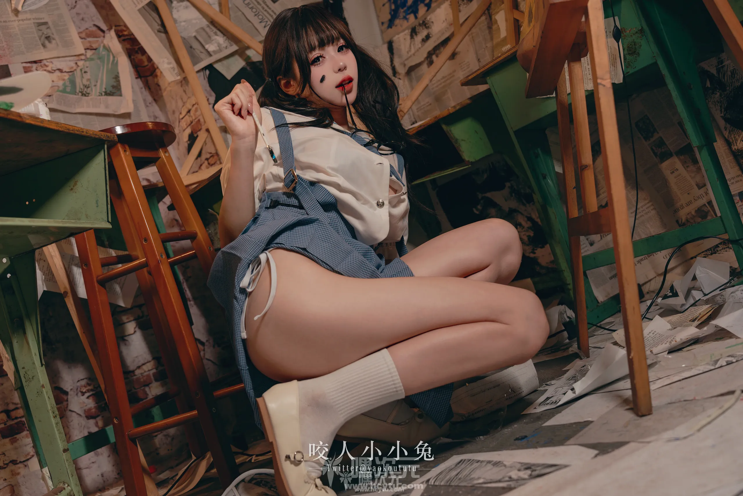 咬人小小兔 未成名画作&B+WITH+U美女写真图片欣赏