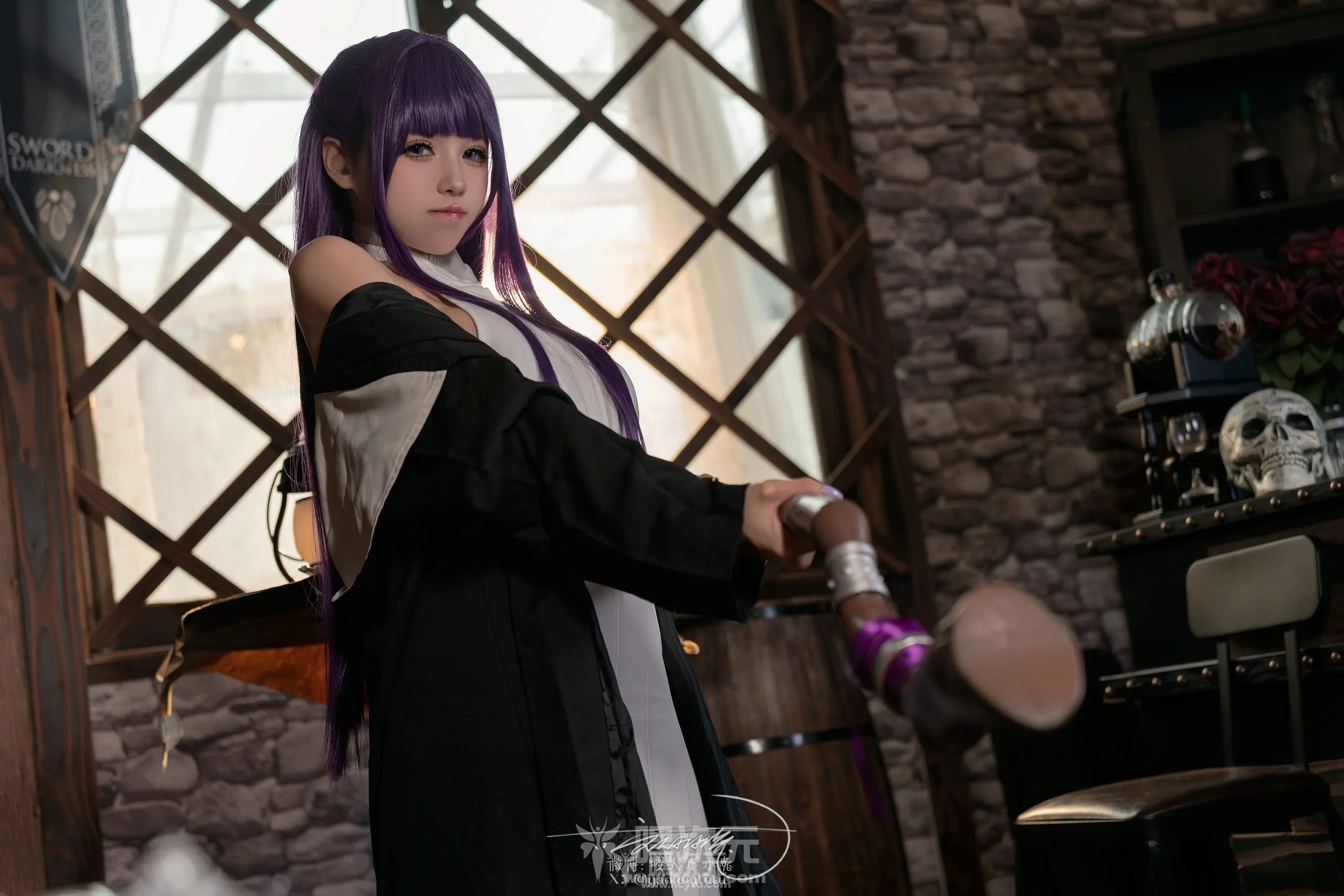 咬人小小兔 五月作品『酩酊大喷菇』[五月作品][在线欣赏]