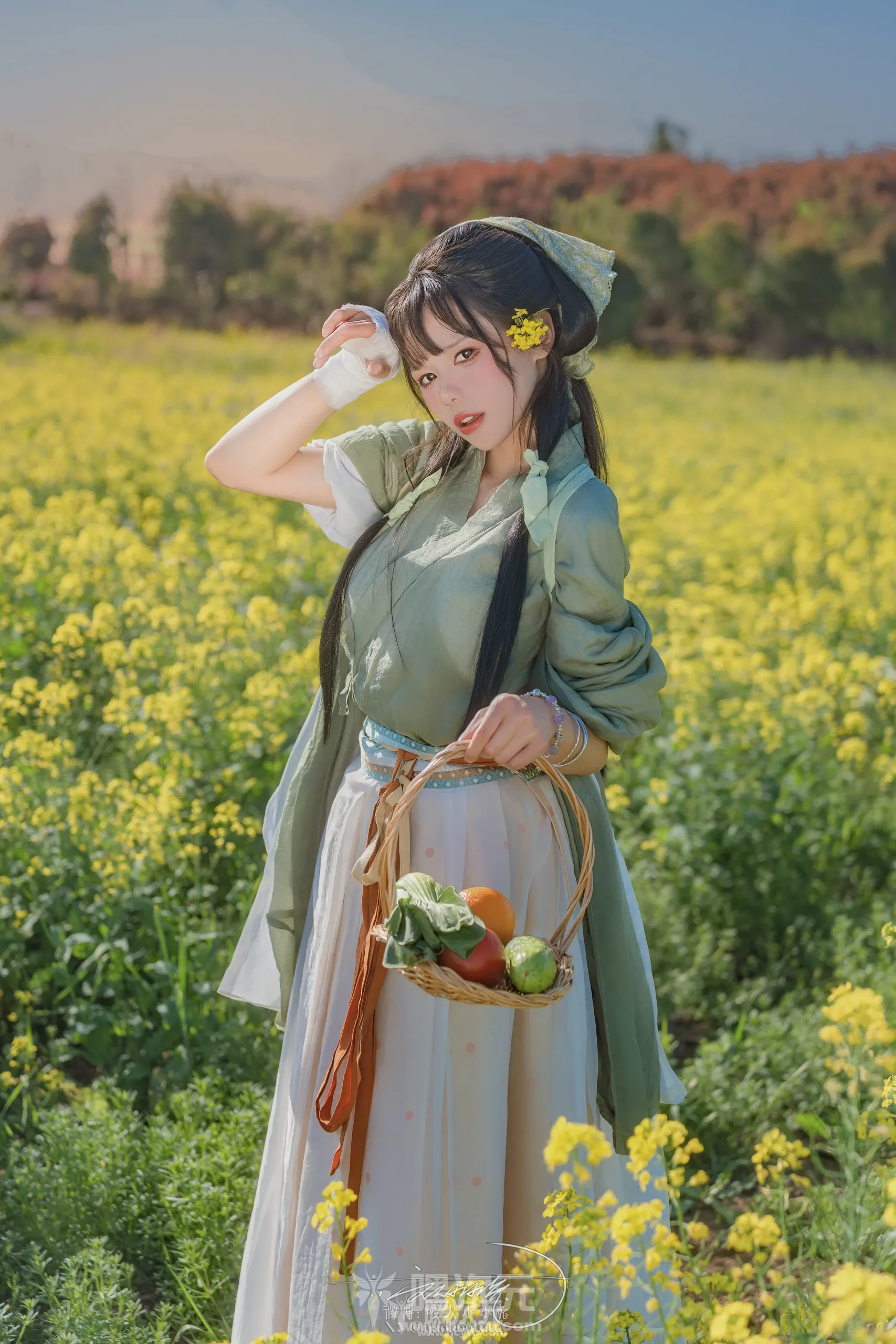 咬人小小兔 五月作品『田耕记』[五月作品][在线欣赏]