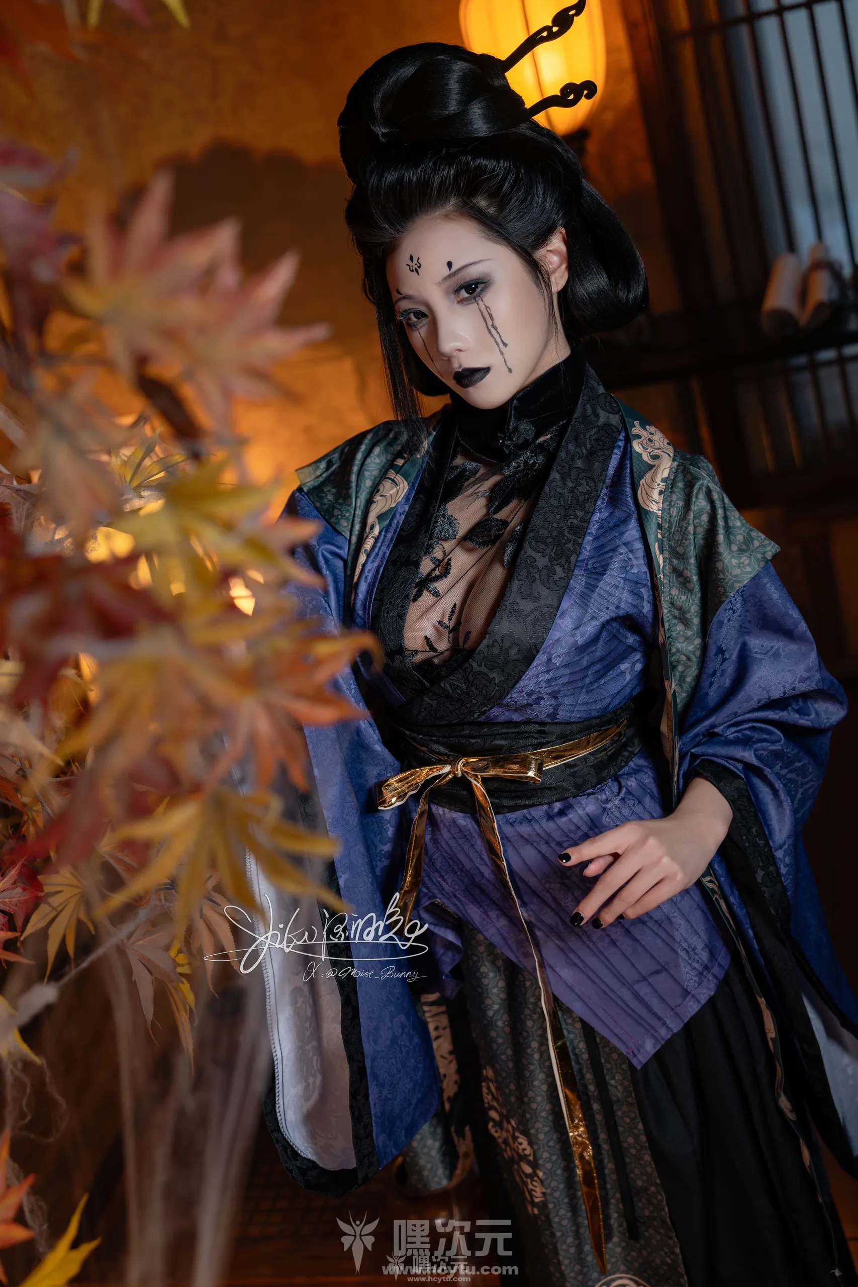 Yiko湿润兔 阁中四妹 无情画最新写真图片在线观看